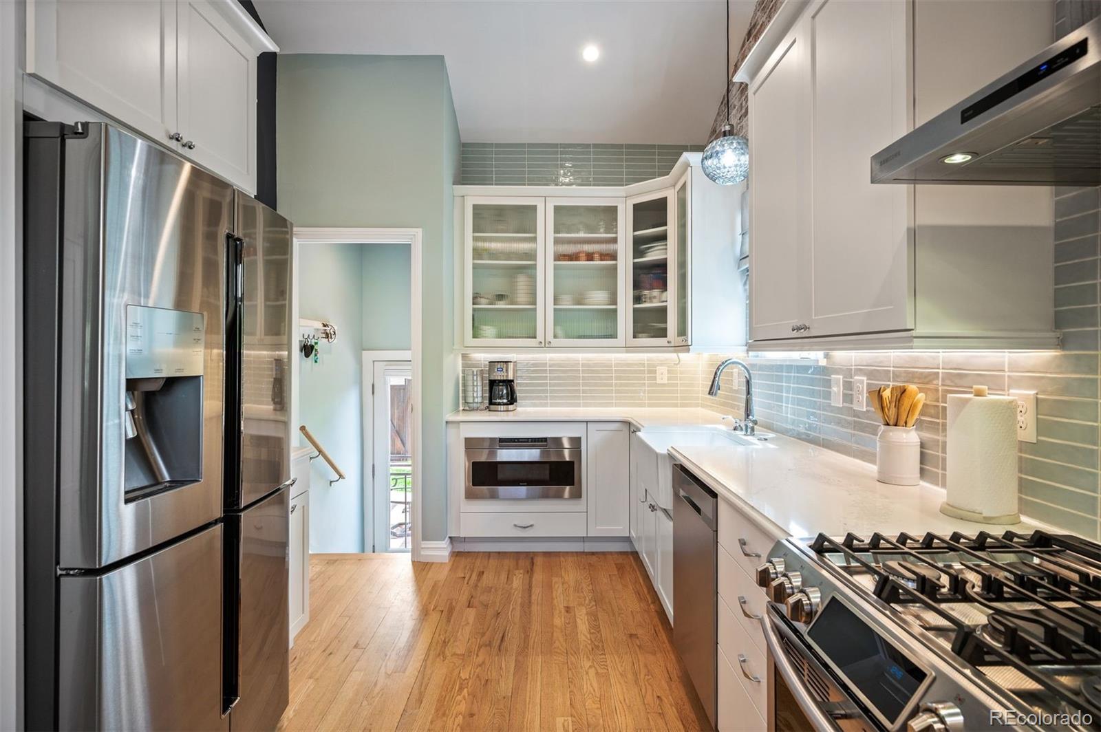 MLS Image #9 for 2300  jasmine street,denver, Colorado