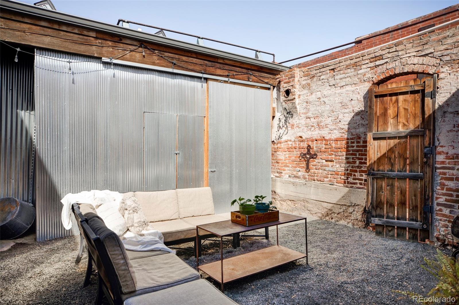 MLS Image #15 for 3733 n franklin street,denver, Colorado
