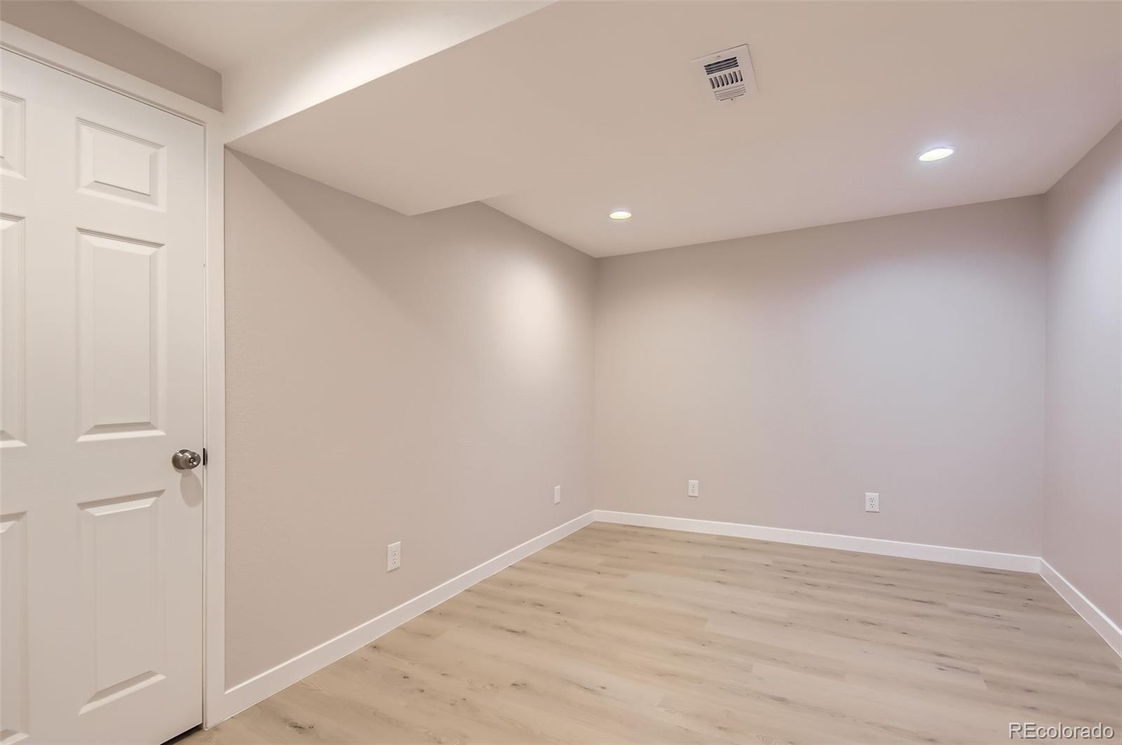 MLS Image #23 for 8097 e lehigh drive,denver, Colorado