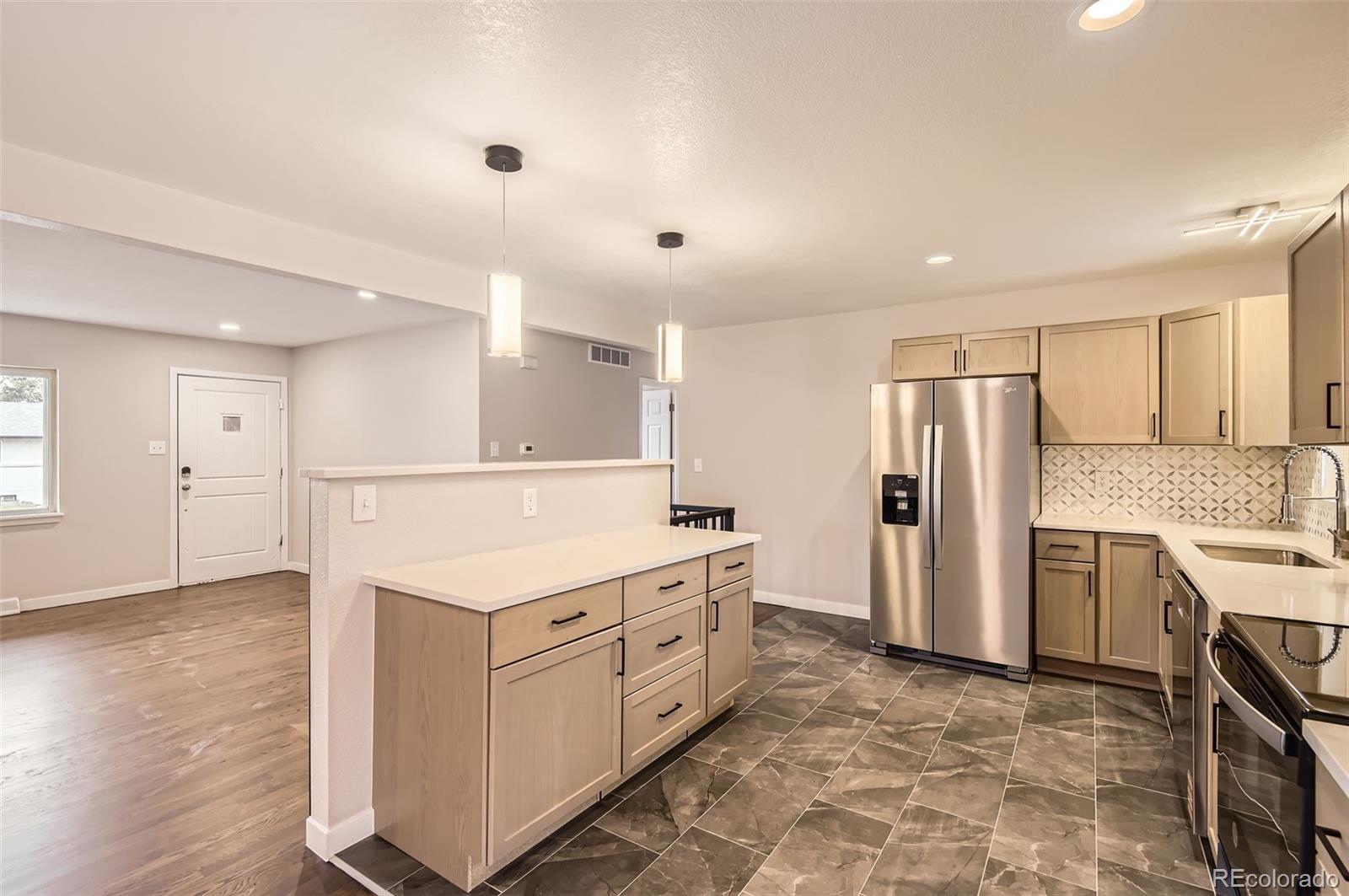 MLS Image #6 for 8097 e lehigh drive,denver, Colorado