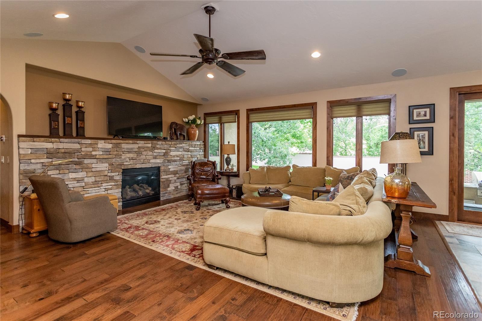 MLS Image #11 for 1915  cantwell grove,colorado springs, Colorado