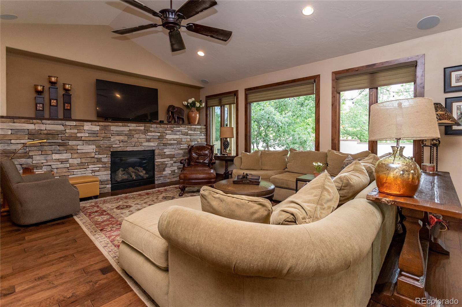MLS Image #12 for 1915  cantwell grove,colorado springs, Colorado