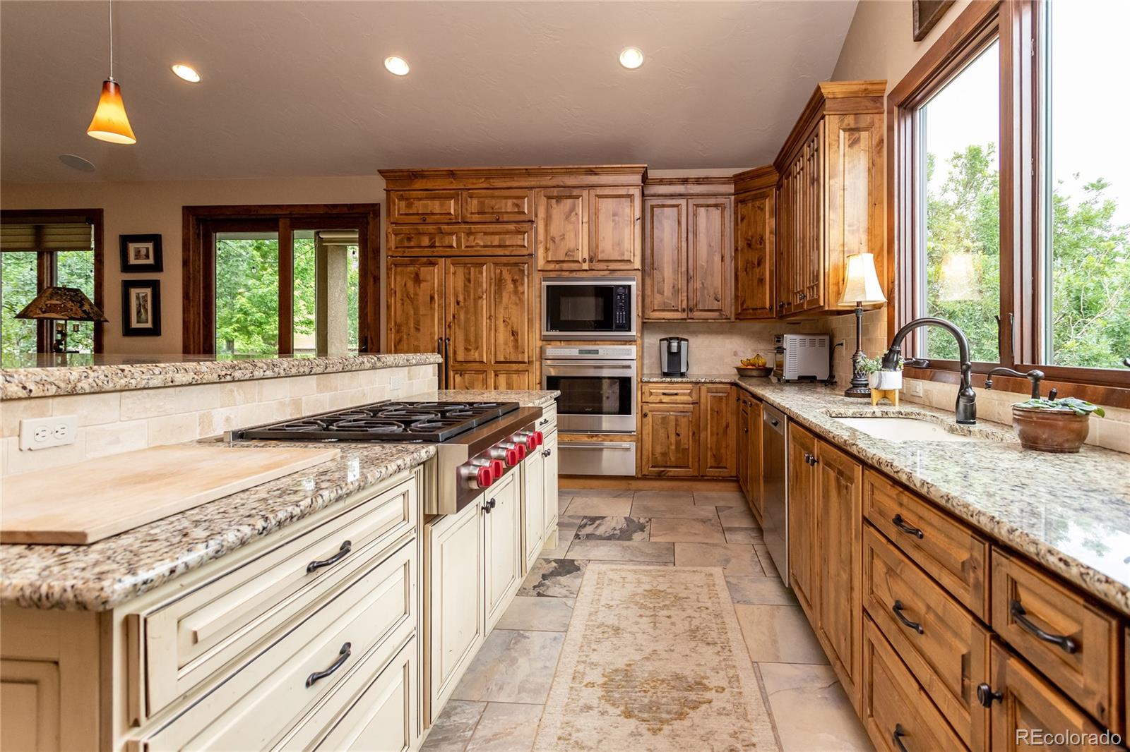 MLS Image #4 for 1915  cantwell grove,colorado springs, Colorado