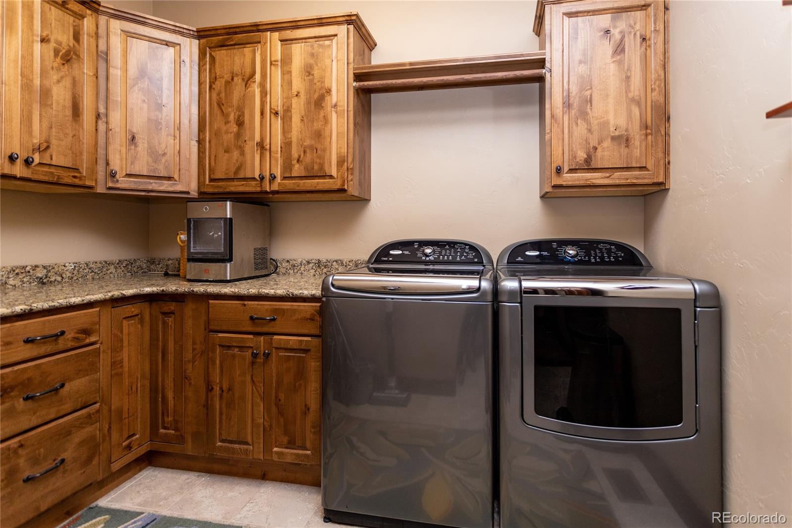 MLS Image #44 for 1915  cantwell grove,colorado springs, Colorado