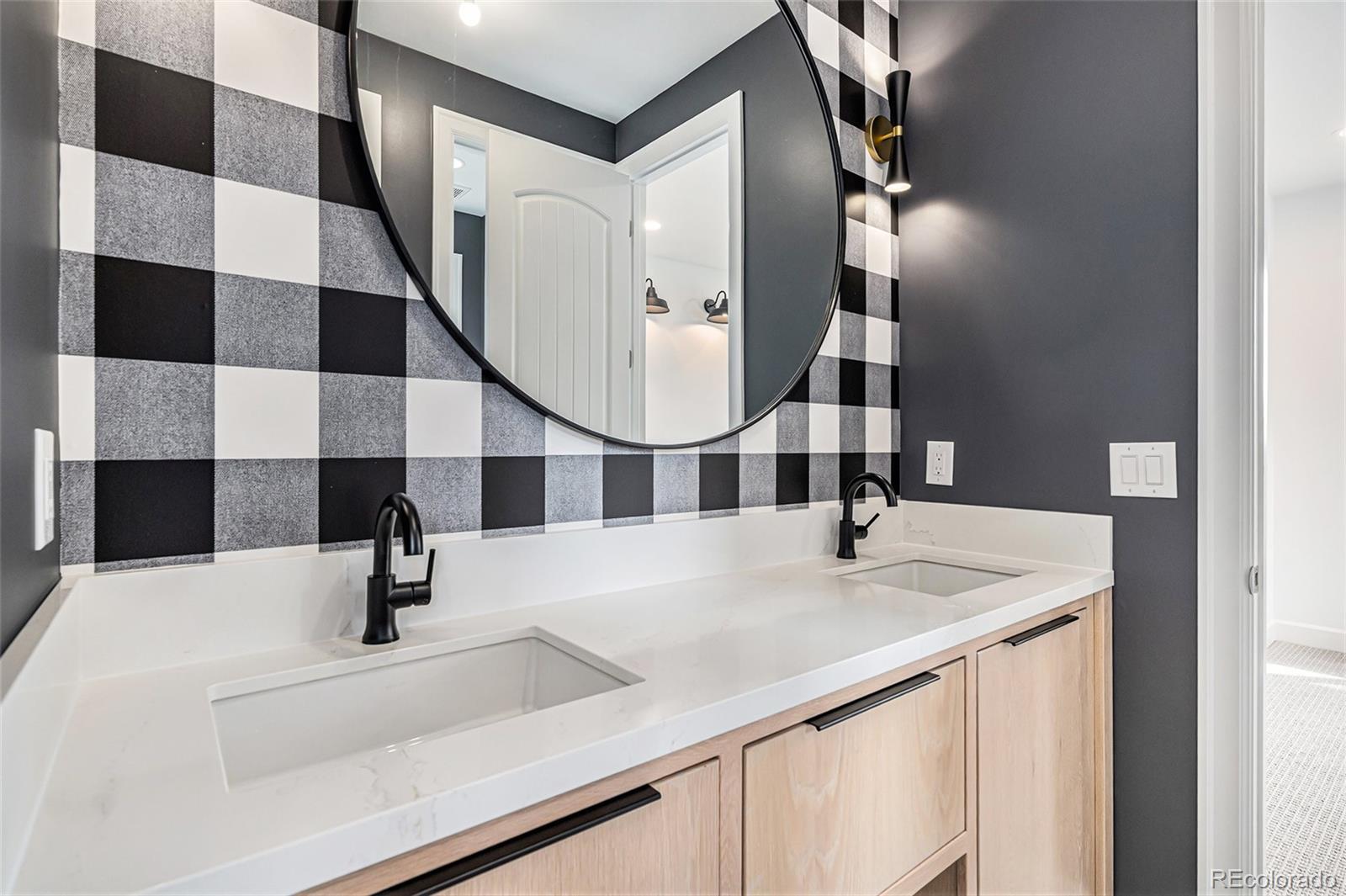 MLS Image #26 for 7033 e lake circle,centennial, Colorado