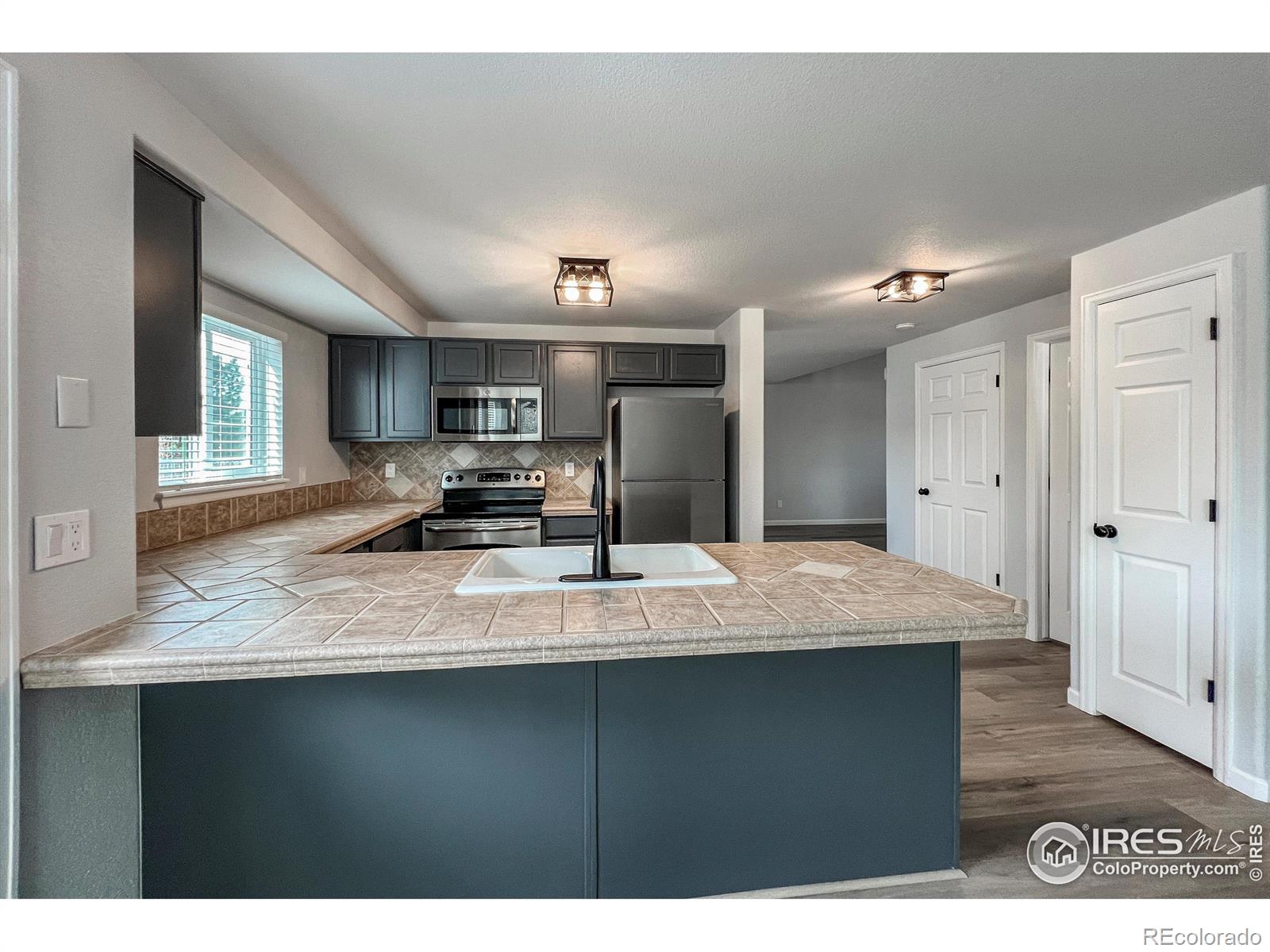 MLS Image #10 for 1219  cedarwood drive,longmont, Colorado