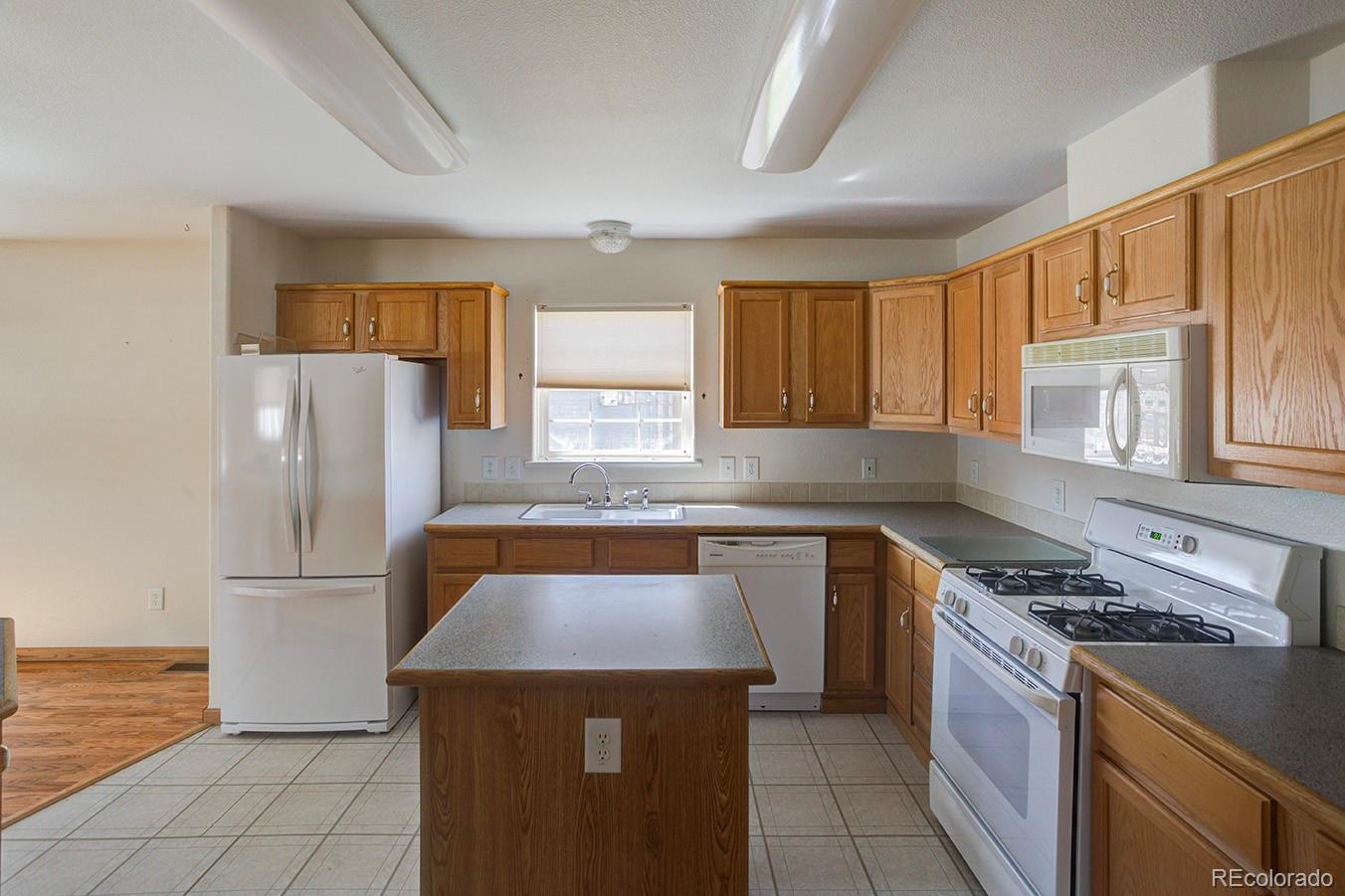 MLS Image #4 for 233  cherokee court,brighton, Colorado