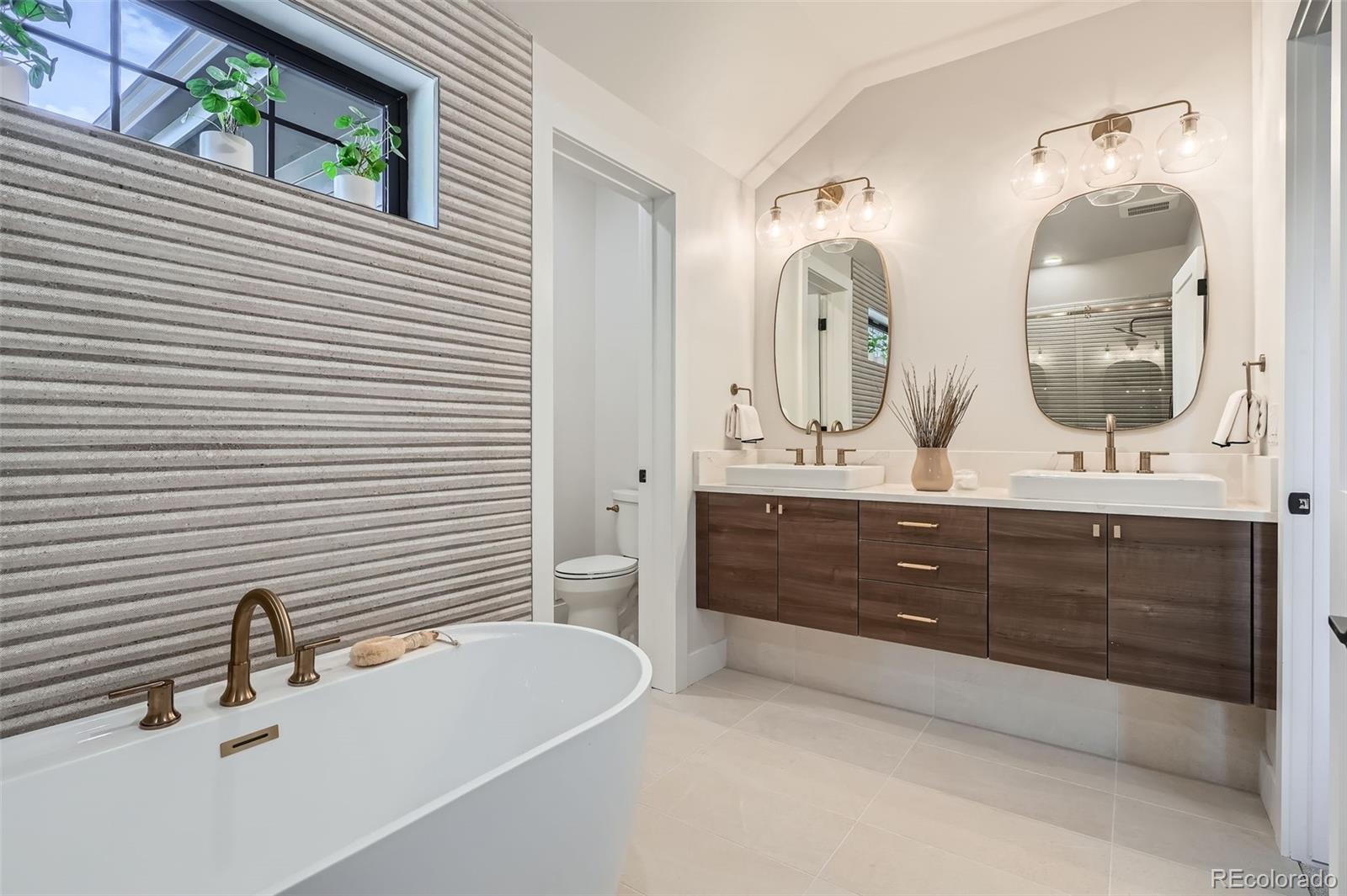 MLS Image #13 for 3649 w 21st avenue,denver, Colorado