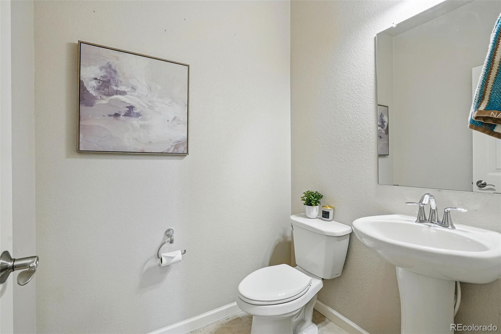 MLS Image #15 for 2562 s kendrick street,denver, Colorado