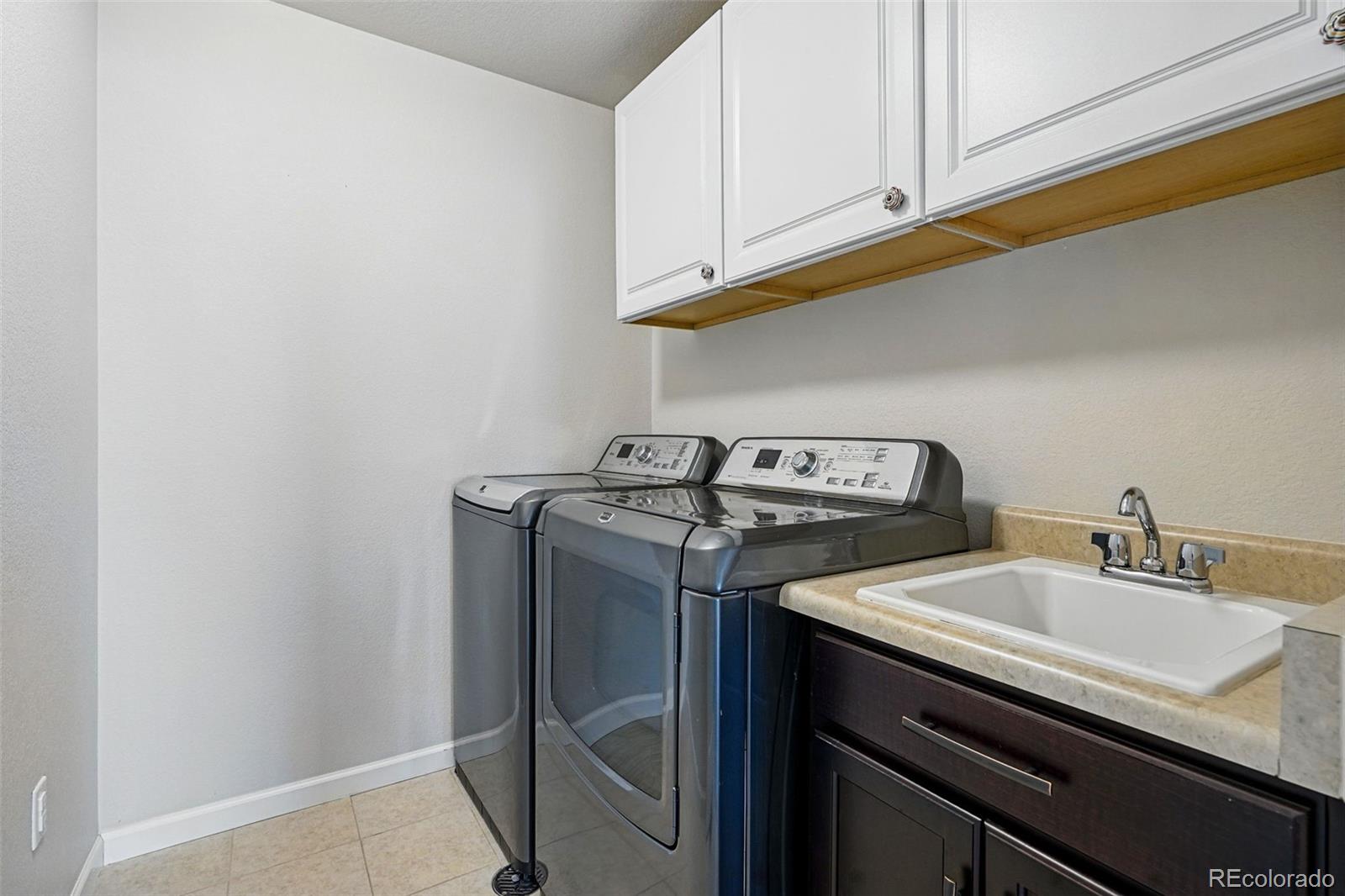 MLS Image #16 for 2562 s kendrick street,denver, Colorado