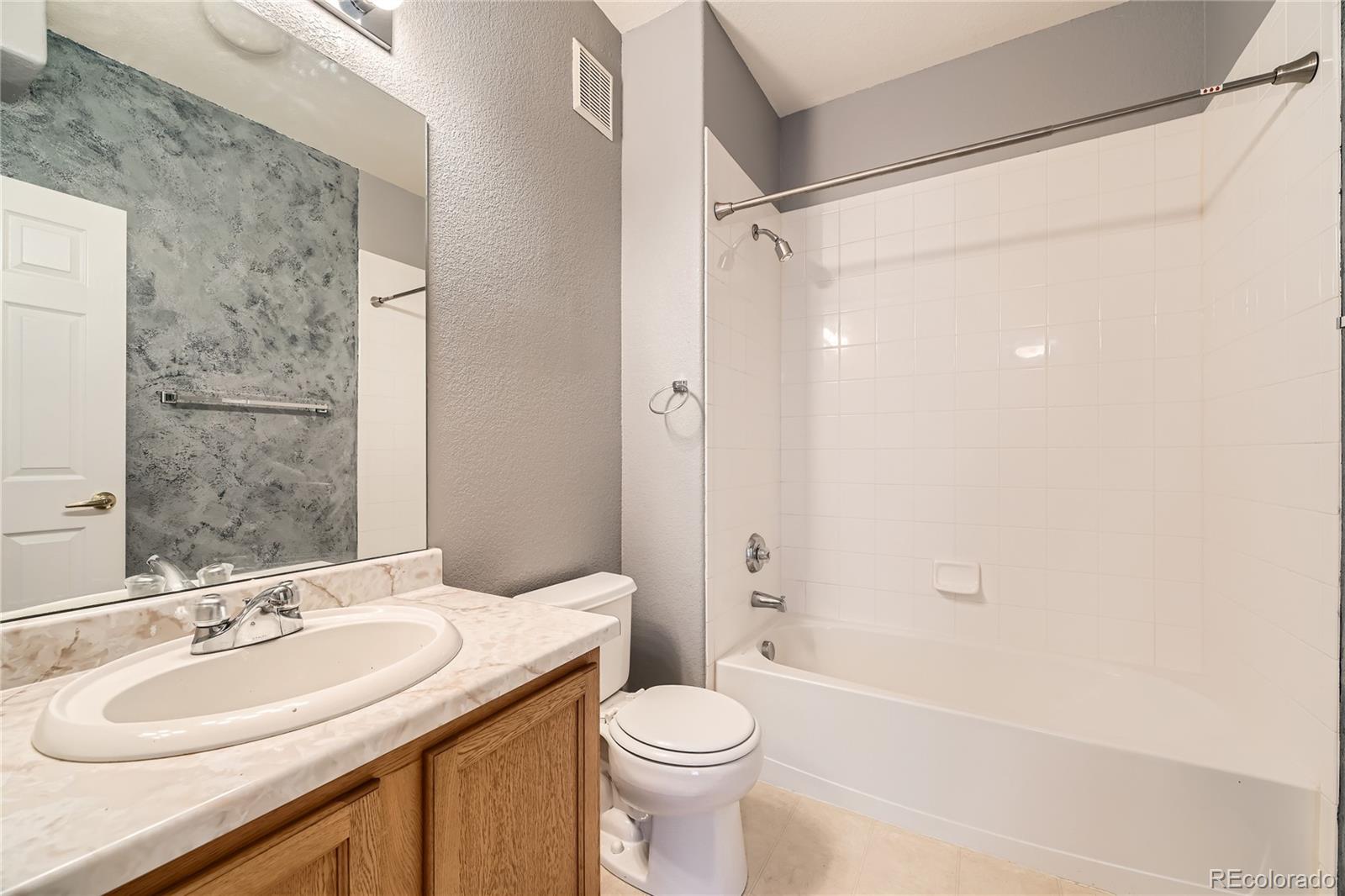 MLS Image #16 for 15700 e jamison drive,englewood, Colorado