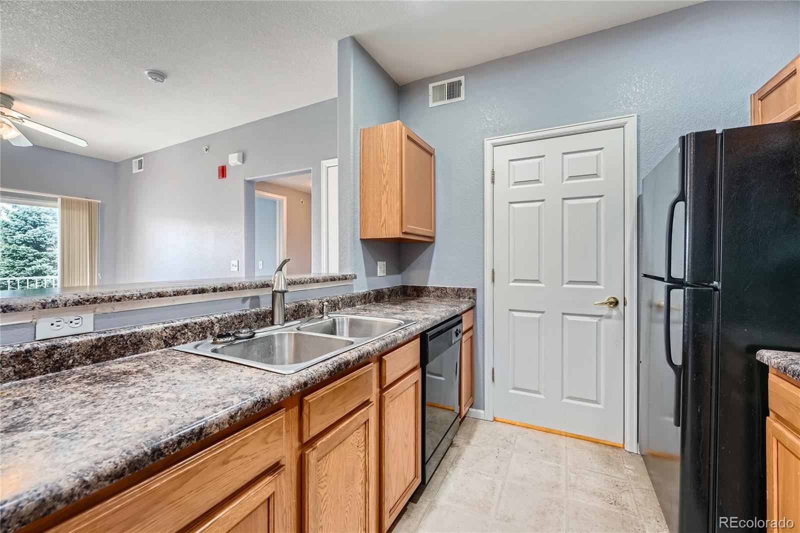 MLS Image #5 for 15700 e jamison drive,englewood, Colorado
