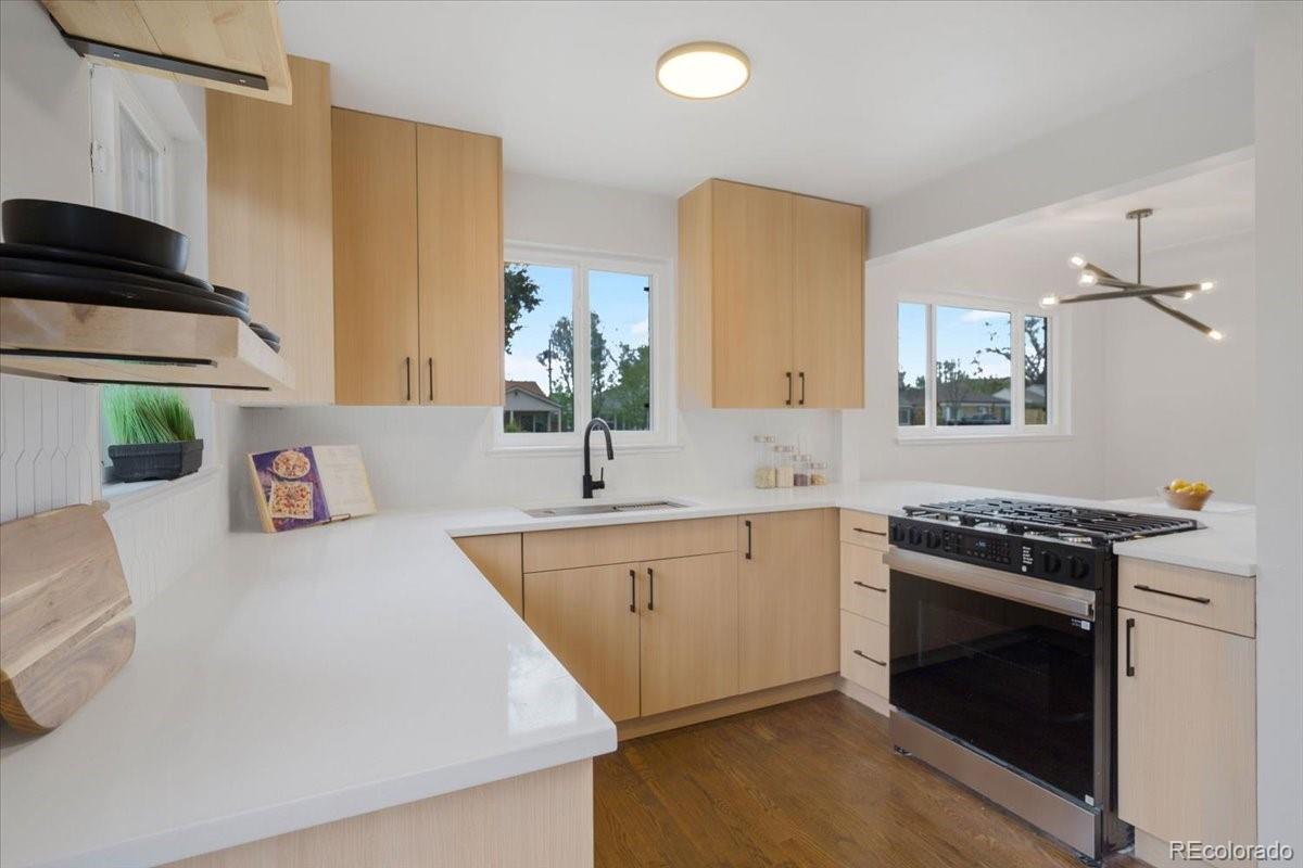 MLS Image #13 for 3379  krameria street,denver, Colorado