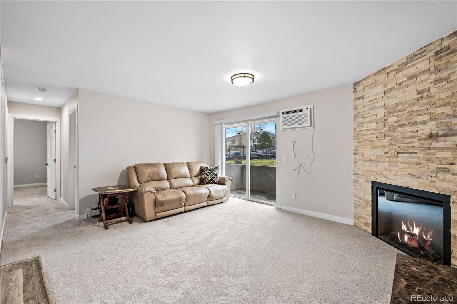 MLS Image #4 for 10150 e virginia avenue,denver, Colorado