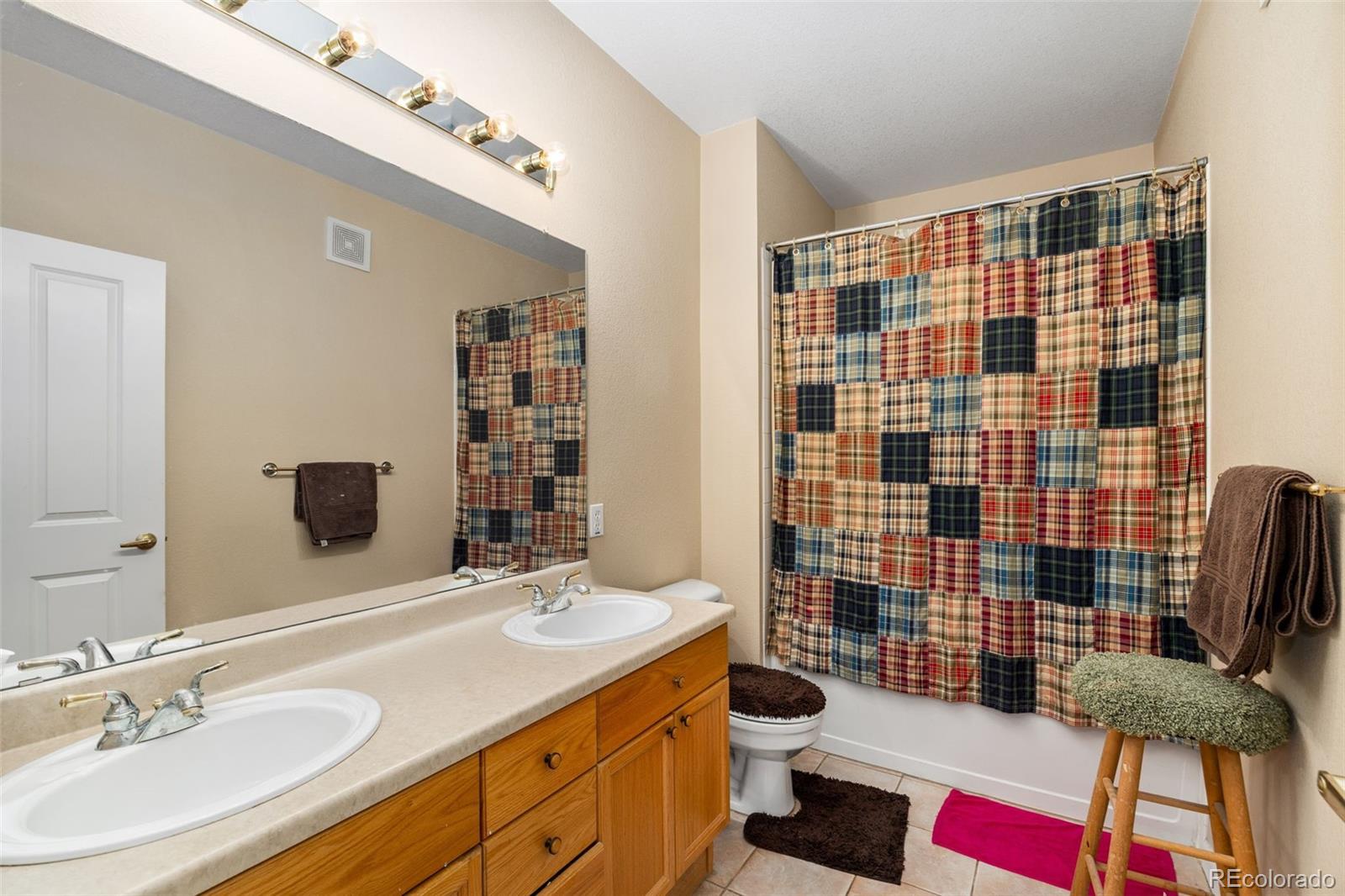 MLS Image #12 for 4084 s crystal circle,aurora, Colorado