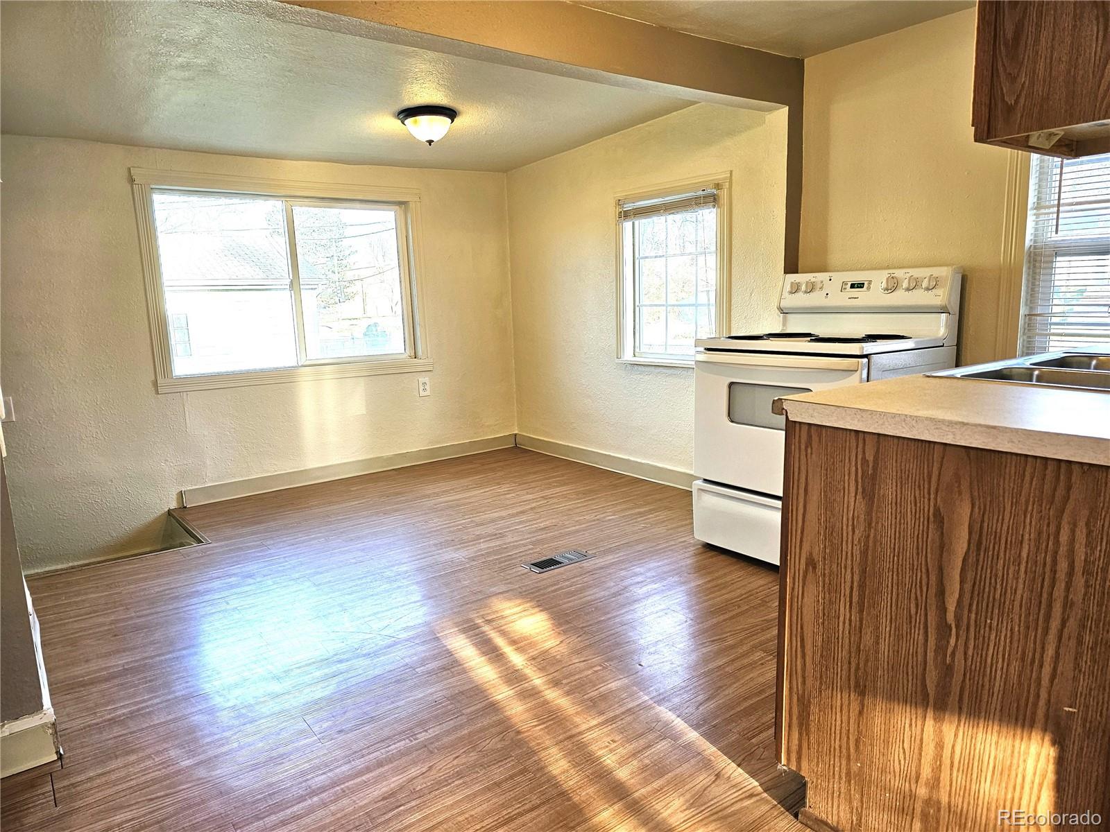 MLS Image #14 for 3798 s grant street,englewood, Colorado