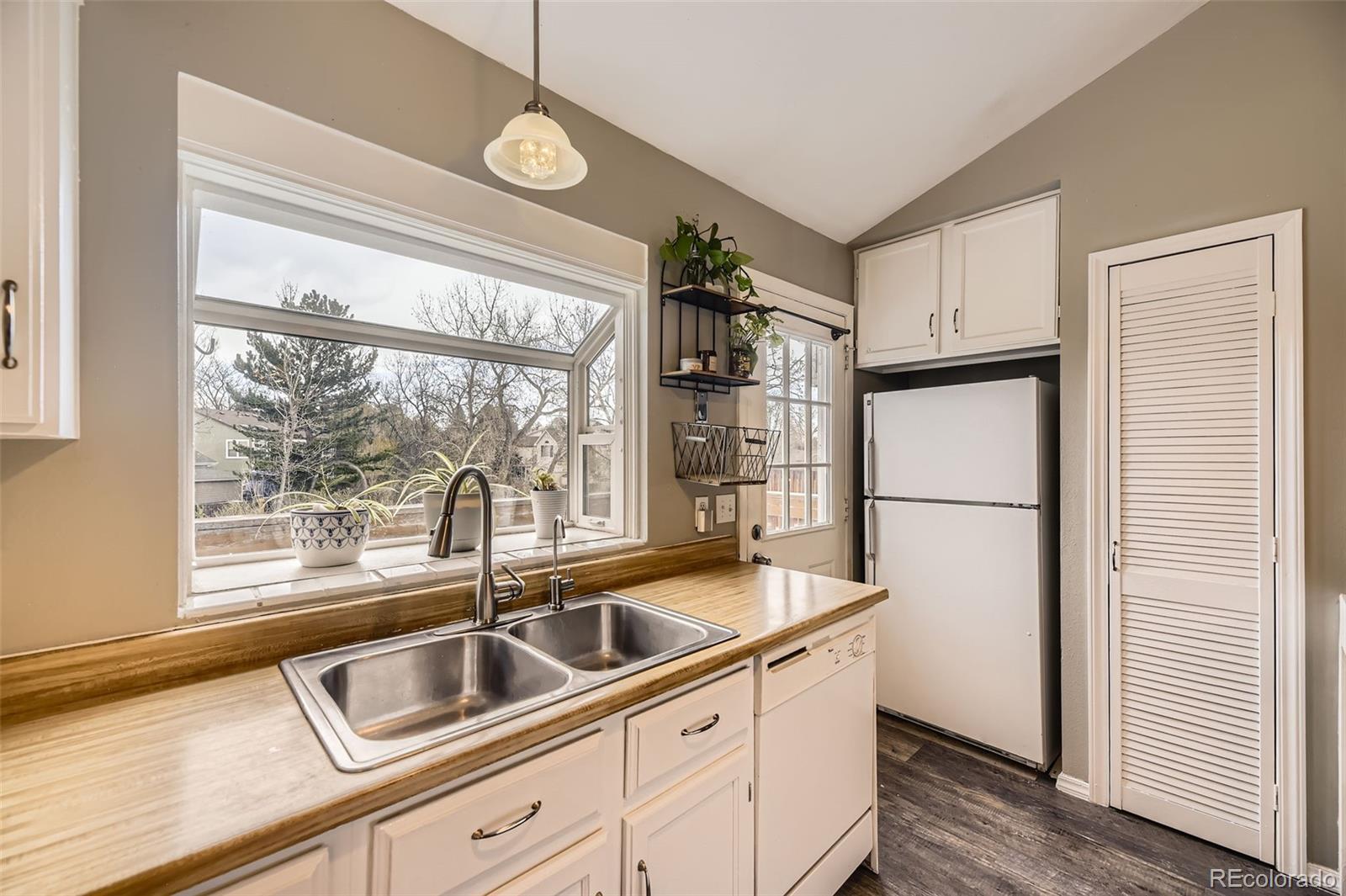 MLS Image #11 for 9689 w chatfield avenue,littleton, Colorado