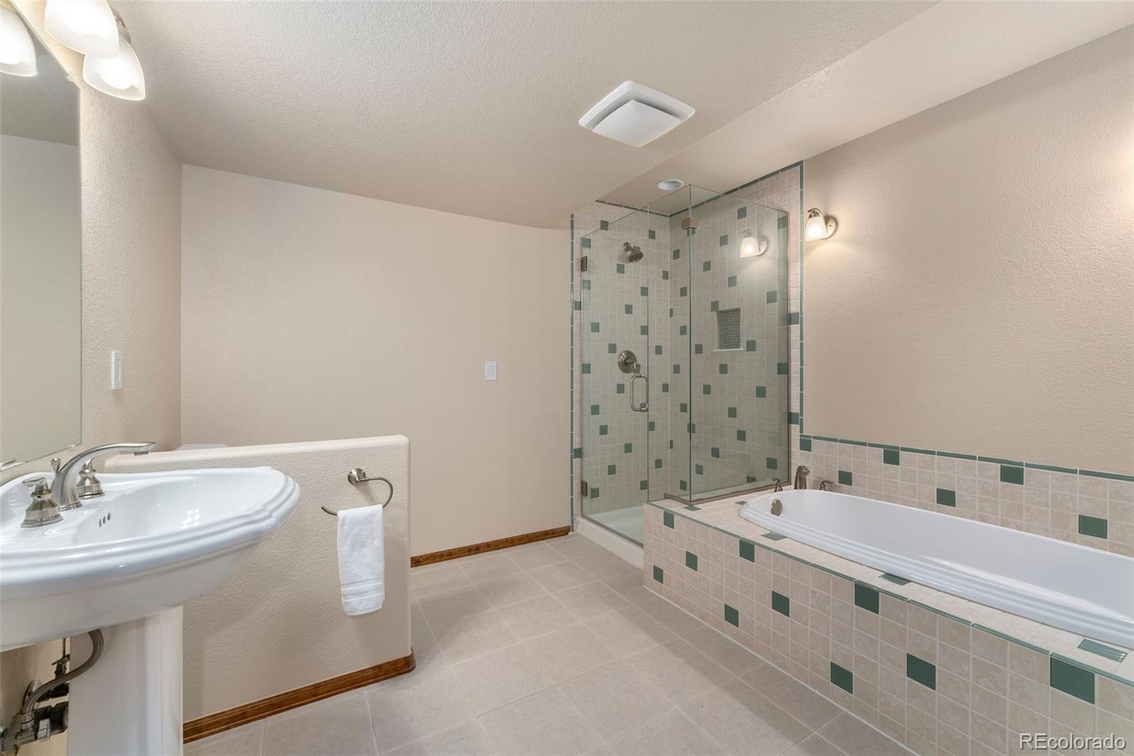 MLS Image #32 for 6323 s sicily way,aurora, Colorado