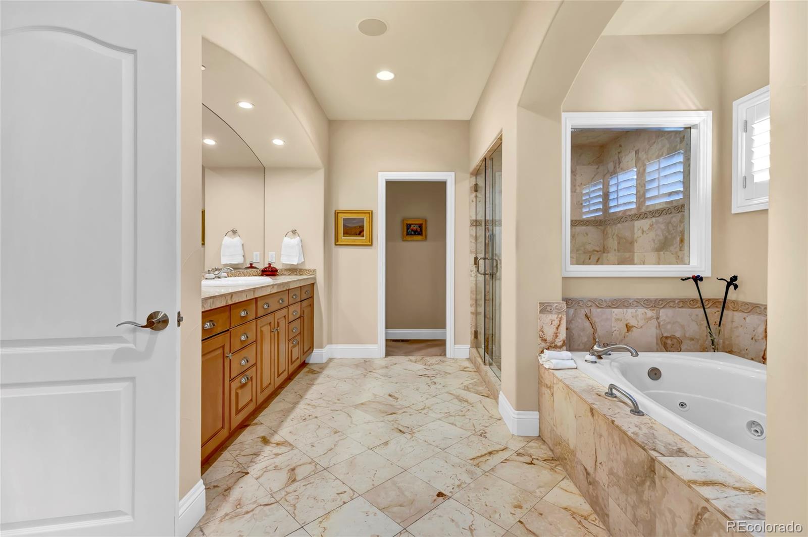 MLS Image #18 for 100 s university boulevard,denver, Colorado