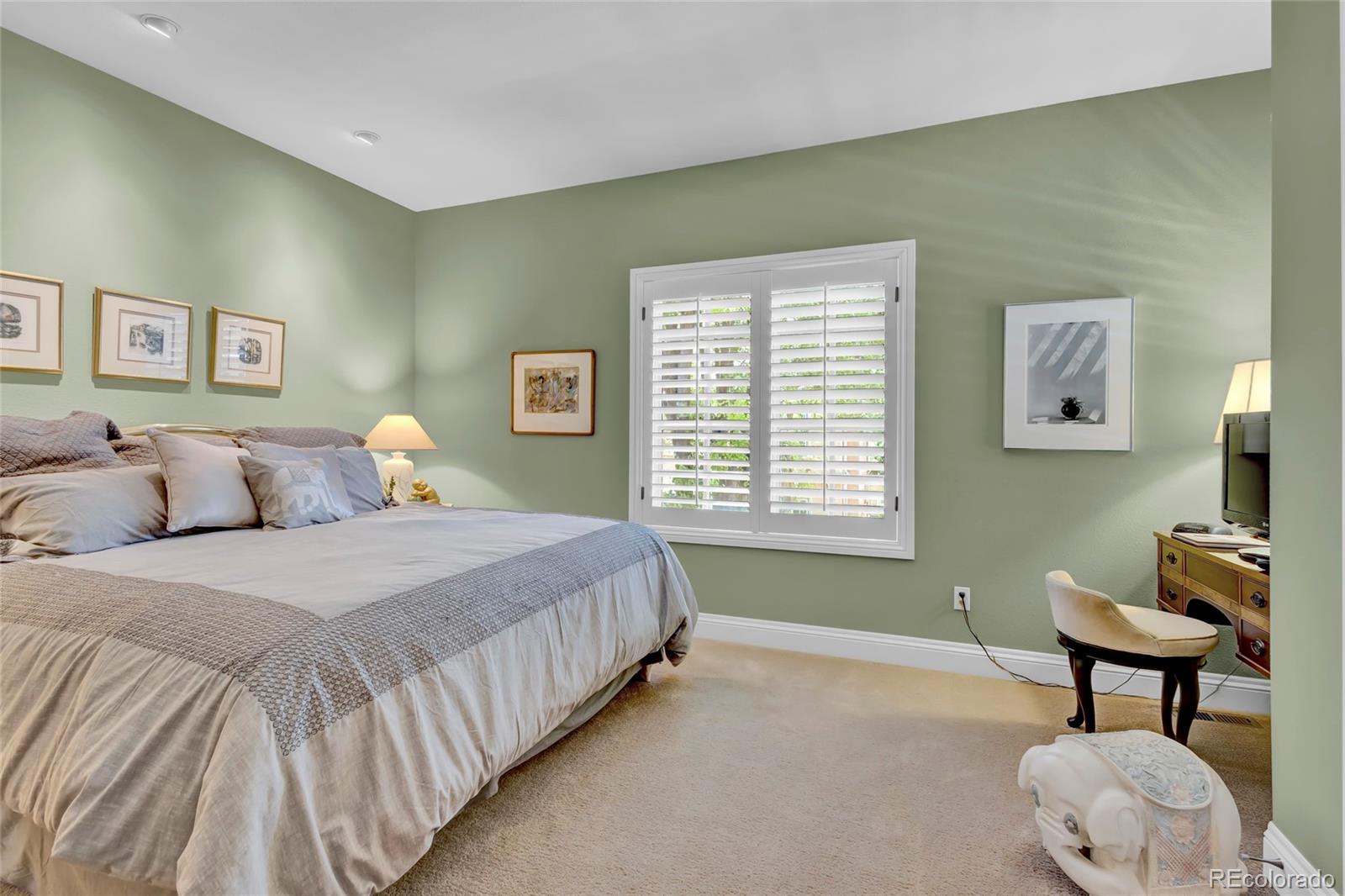 MLS Image #22 for 100 s university boulevard,denver, Colorado