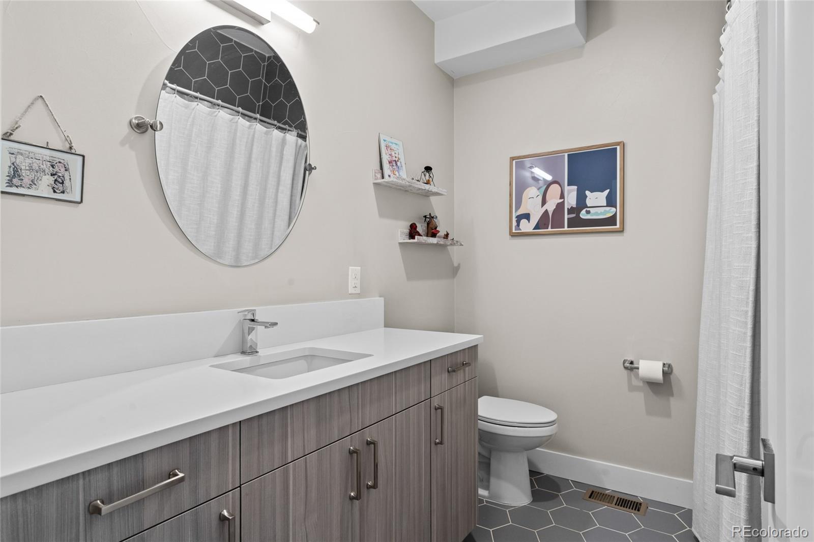 MLS Image #19 for 1215 n perry street,denver, Colorado