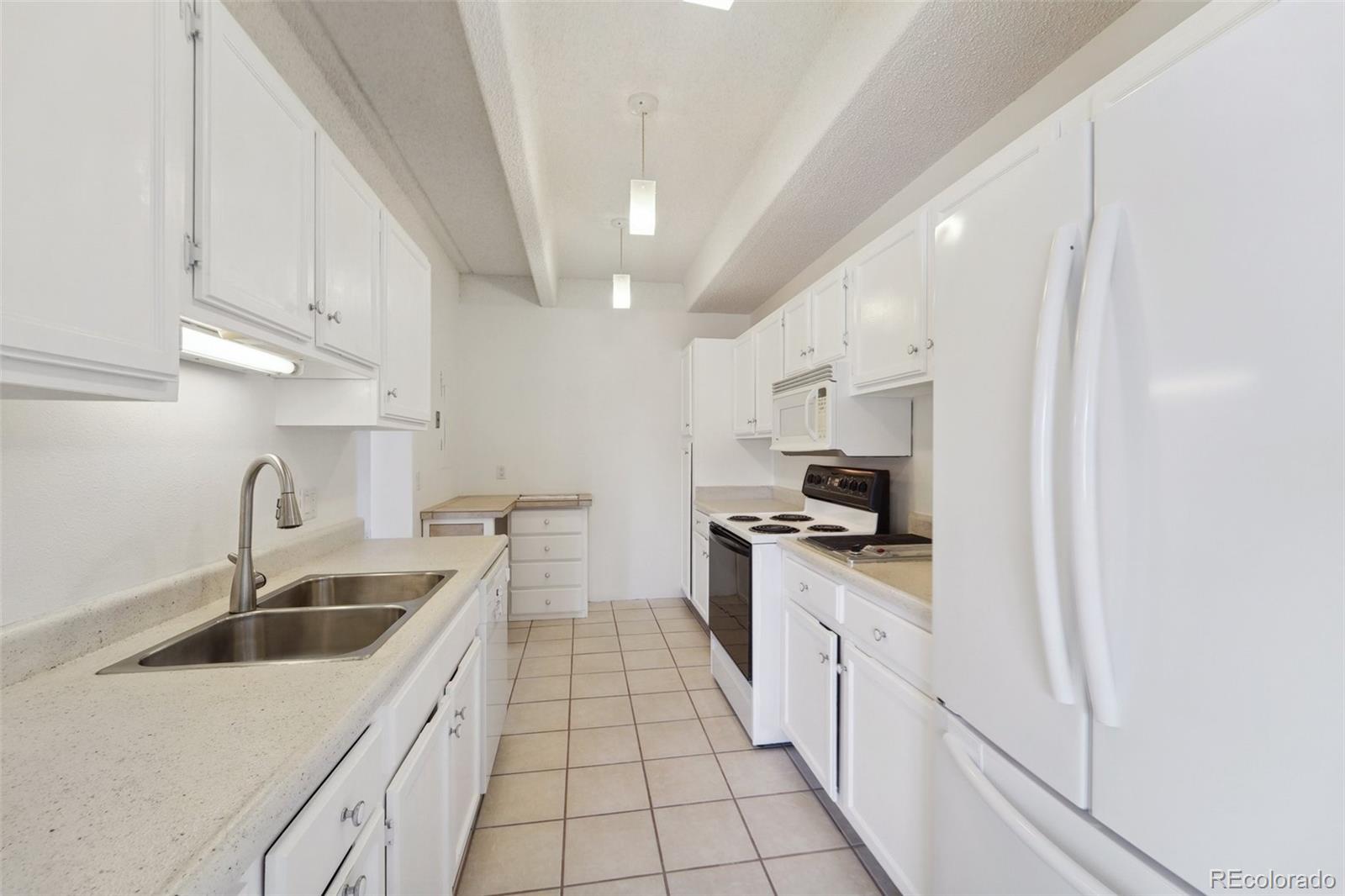 MLS Image #8 for 7865 e mississippi avenue,denver, Colorado