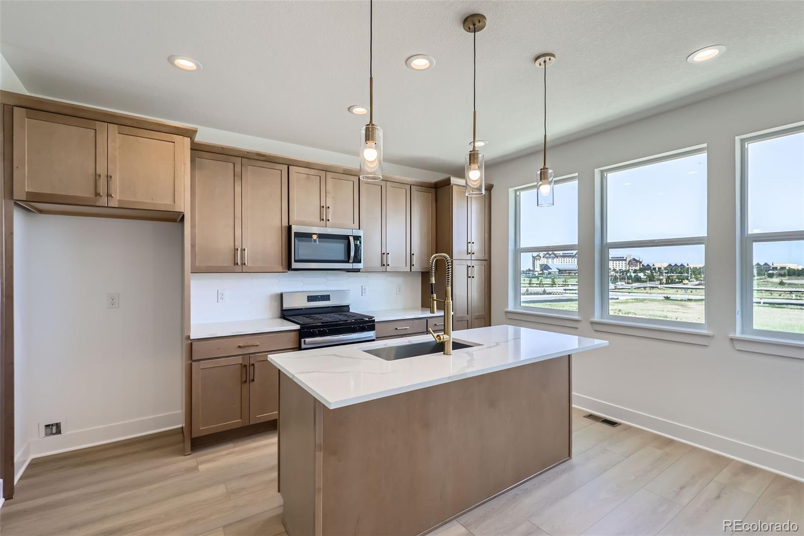 MLS Image #13 for 20588 e 63rd avenue,aurora, Colorado