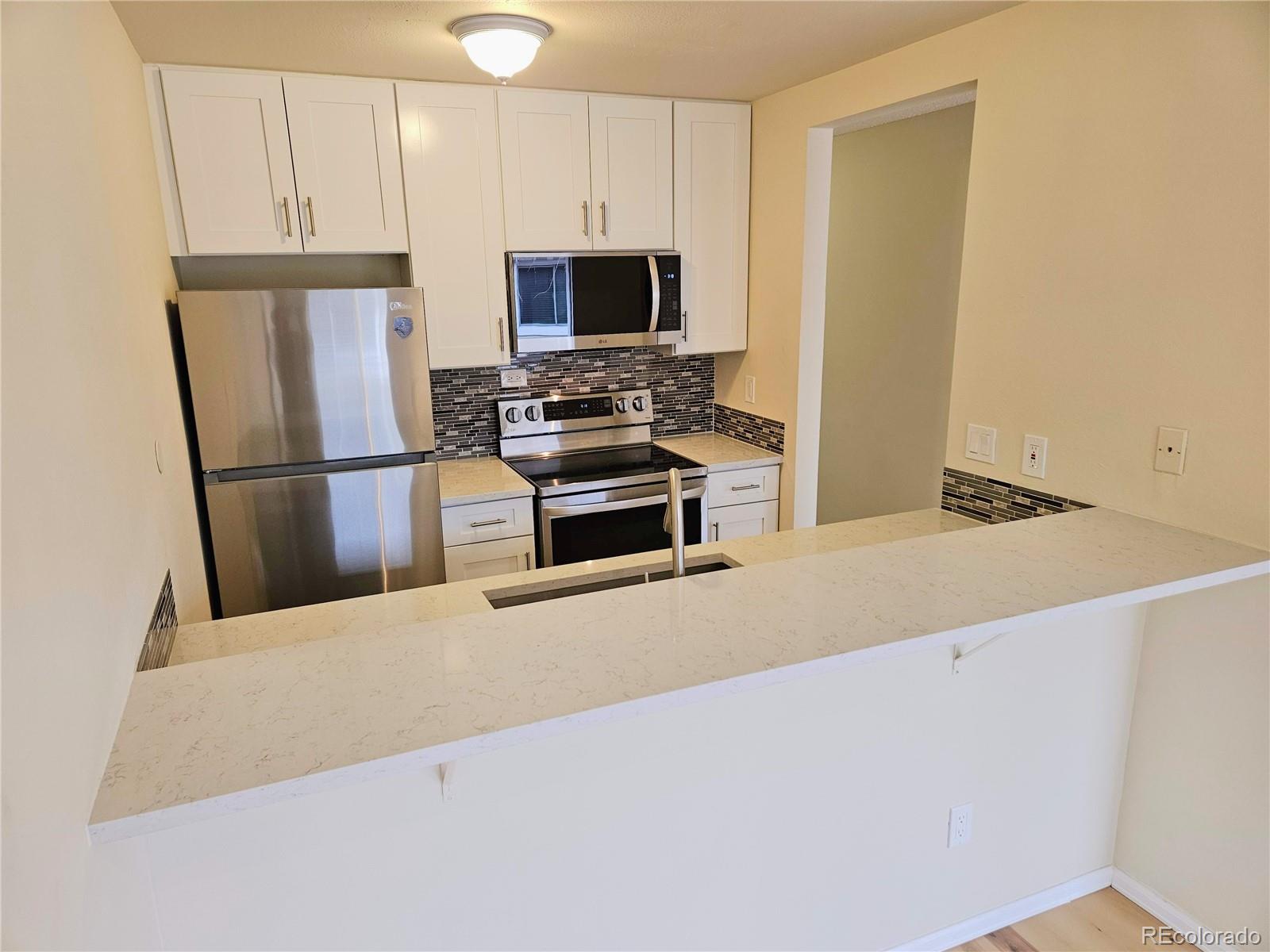 MLS Image #7 for 1125 s oneida street,denver, Colorado