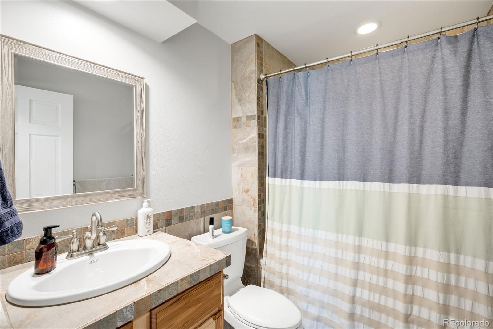 MLS Image #24 for 12945 e colorado avenue,aurora, Colorado