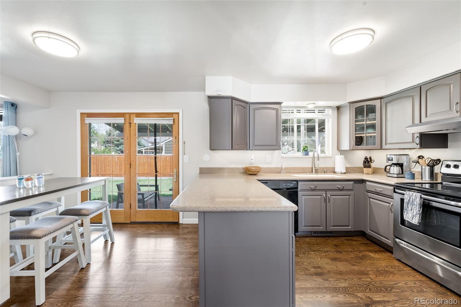 MLS Image #6 for 12945 e colorado avenue,aurora, Colorado