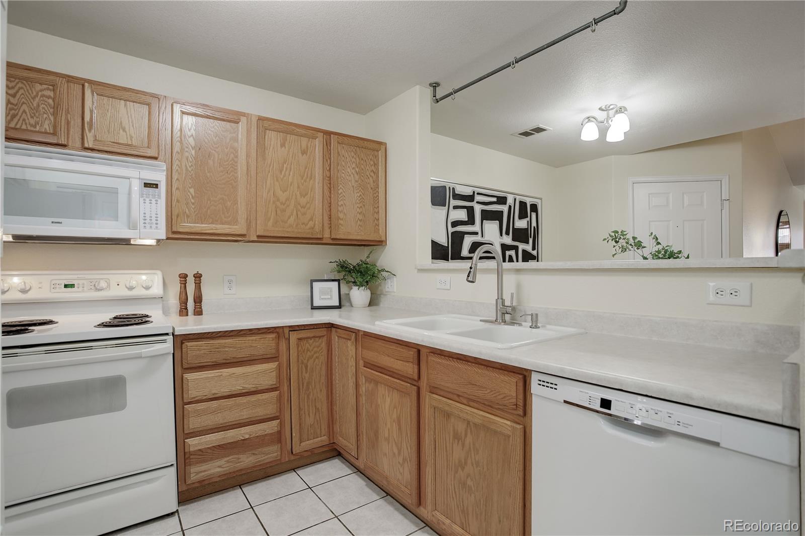 MLS Image #6 for 12281 e tennessee drive,aurora, Colorado