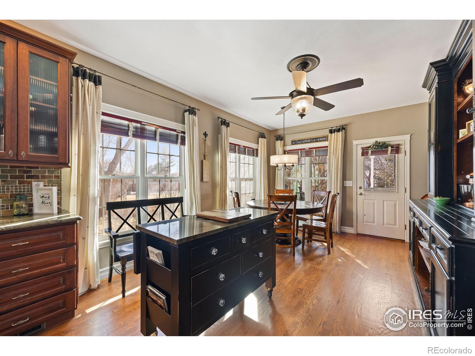 MLS Image #11 for 1722  stove prairie circle,loveland, Colorado