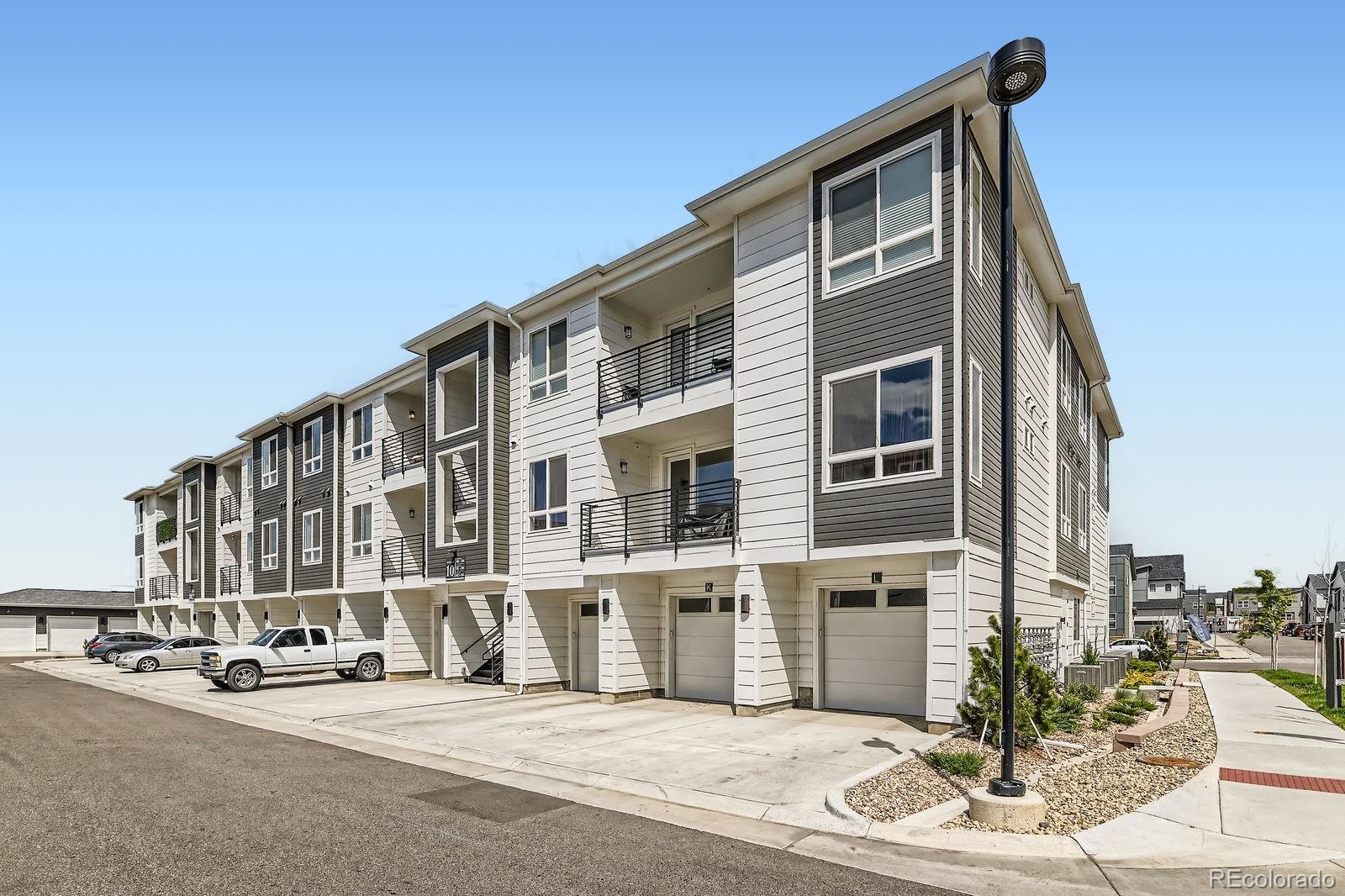 MLS Image #23 for 6153 n ceylon street,denver, Colorado