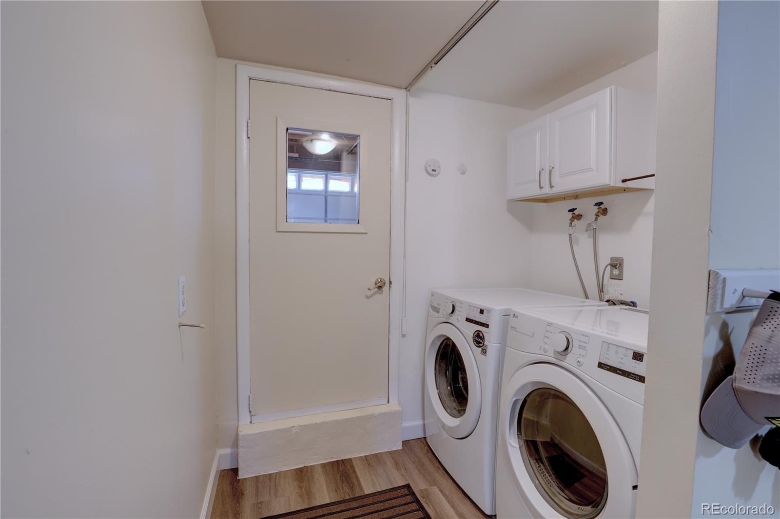 MLS Image #13 for 8561 e grand avenue,denver, Colorado