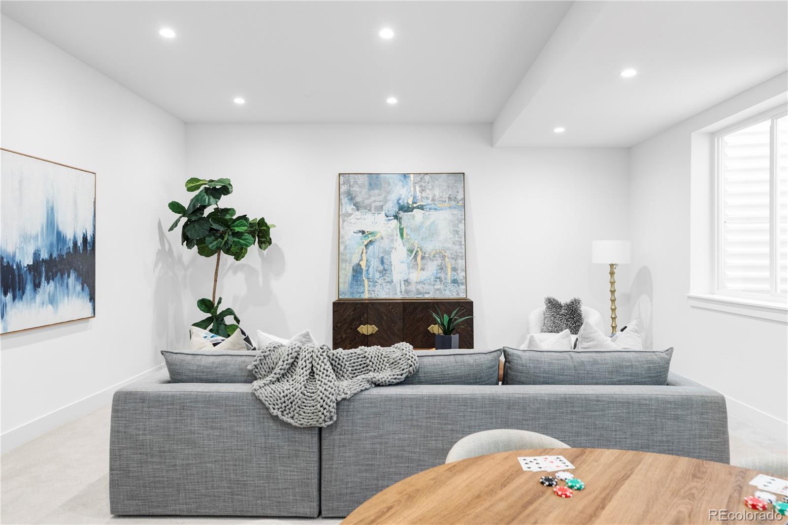 MLS Image #27 for 425 s pearl street,denver, Colorado