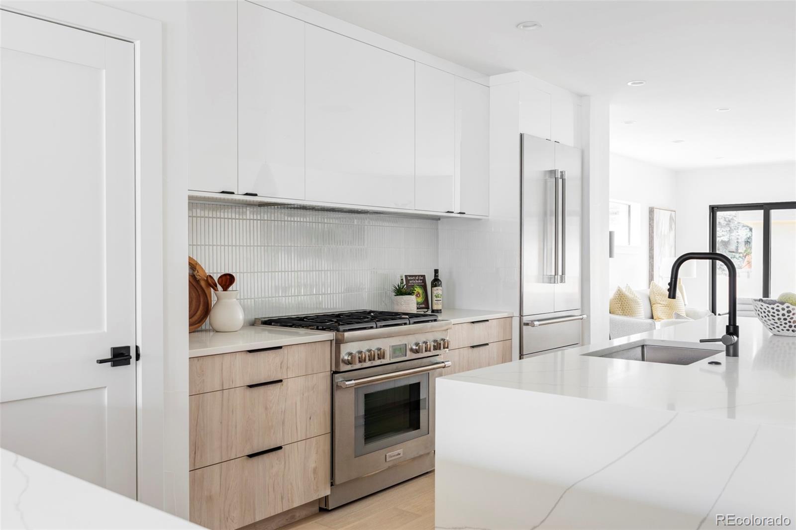 MLS Image #7 for 425 s pearl street,denver, Colorado