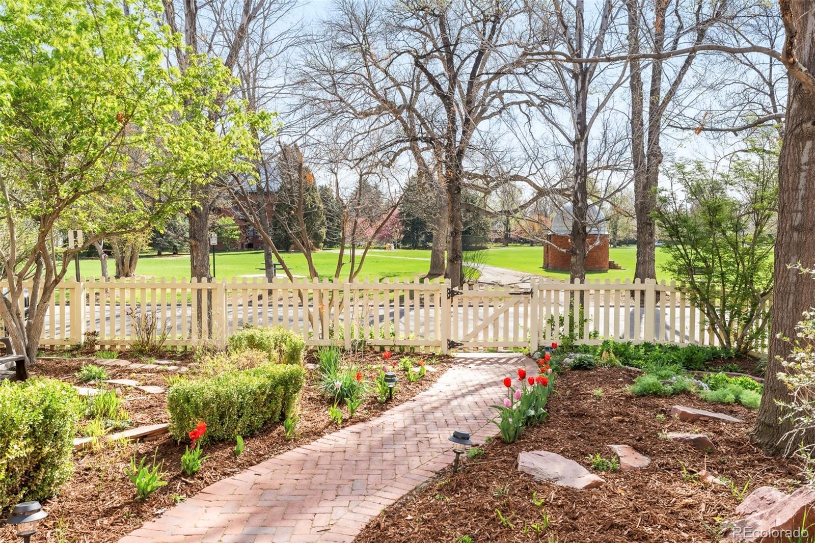 MLS Image #2 for 2235 s fillmore street,denver, Colorado