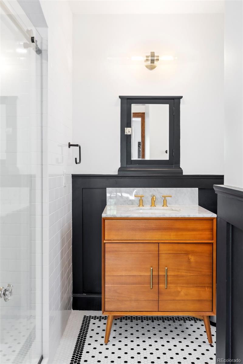 MLS Image #24 for 2235 s fillmore street,denver, Colorado