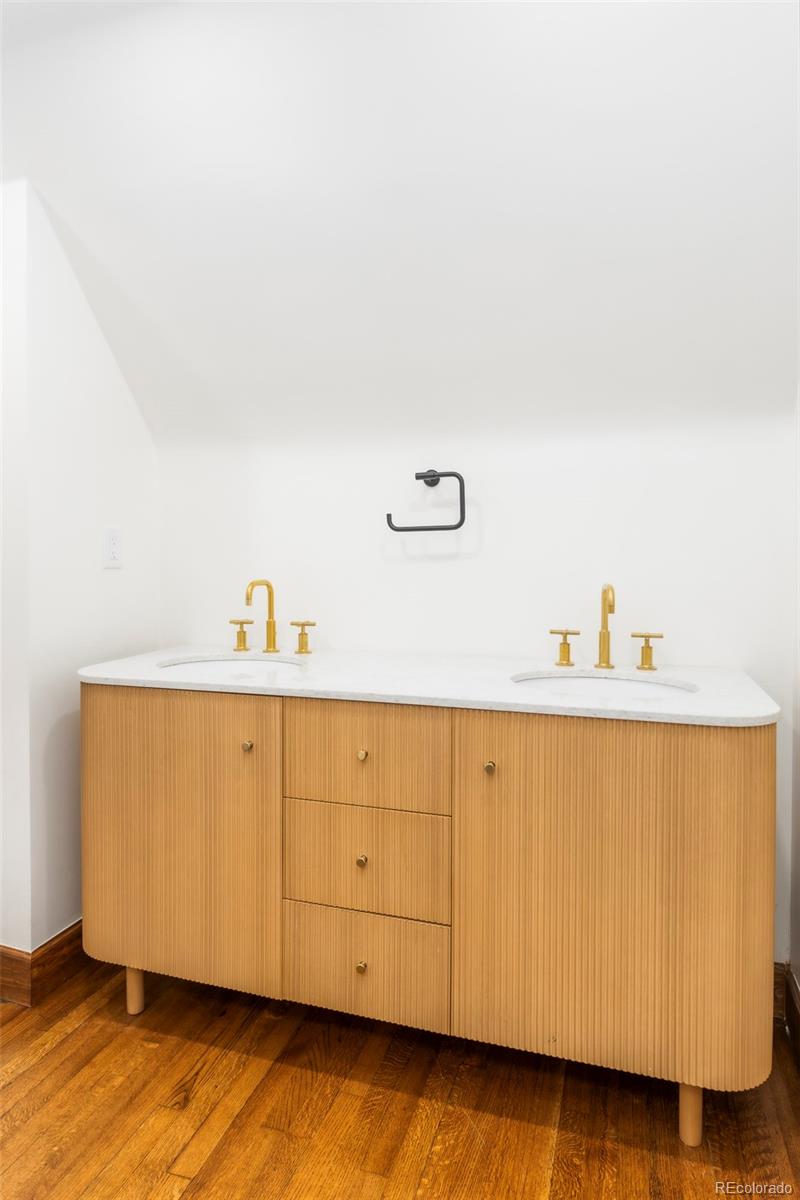MLS Image #29 for 2235 s fillmore street,denver, Colorado