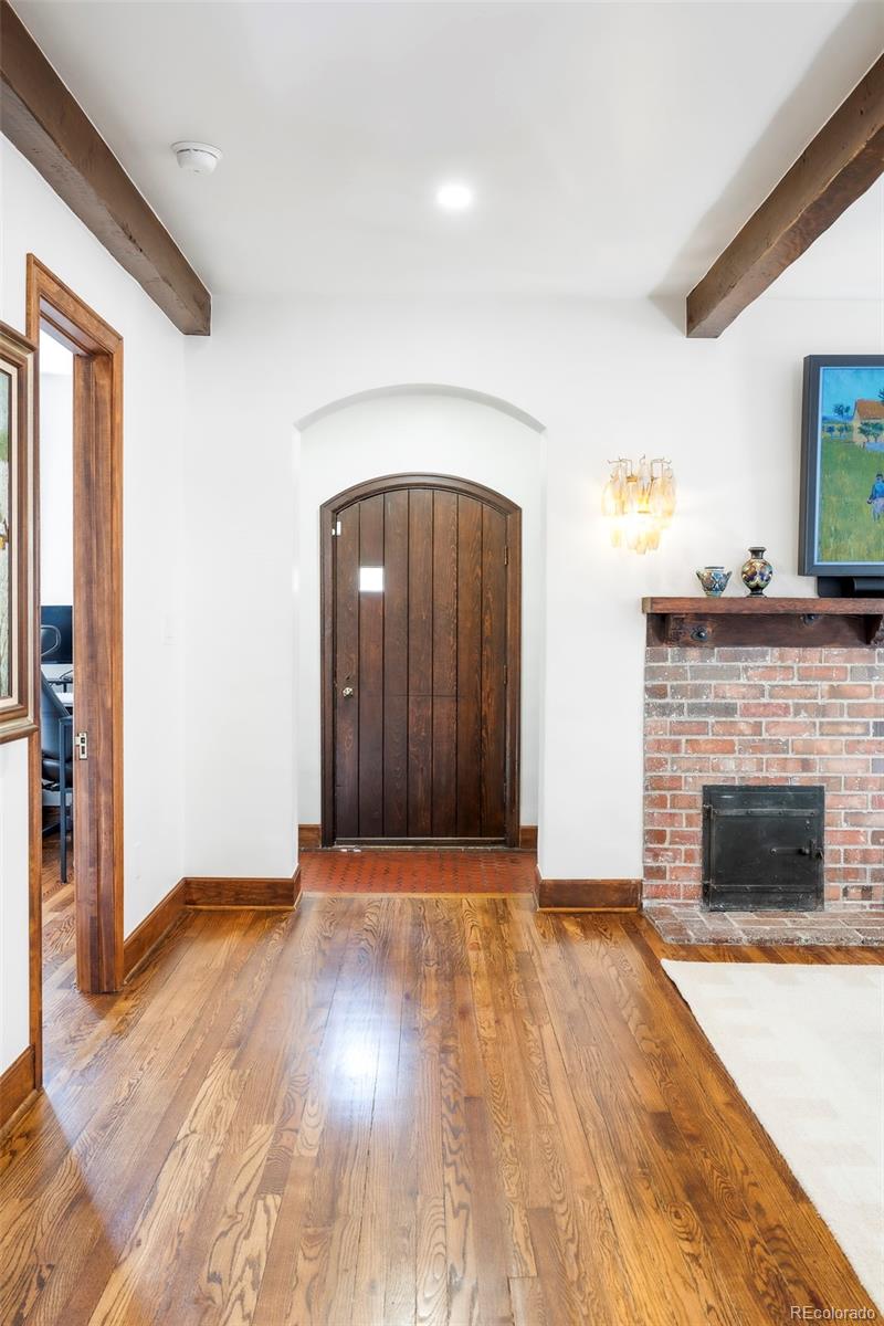 MLS Image #3 for 2235 s fillmore street,denver, Colorado