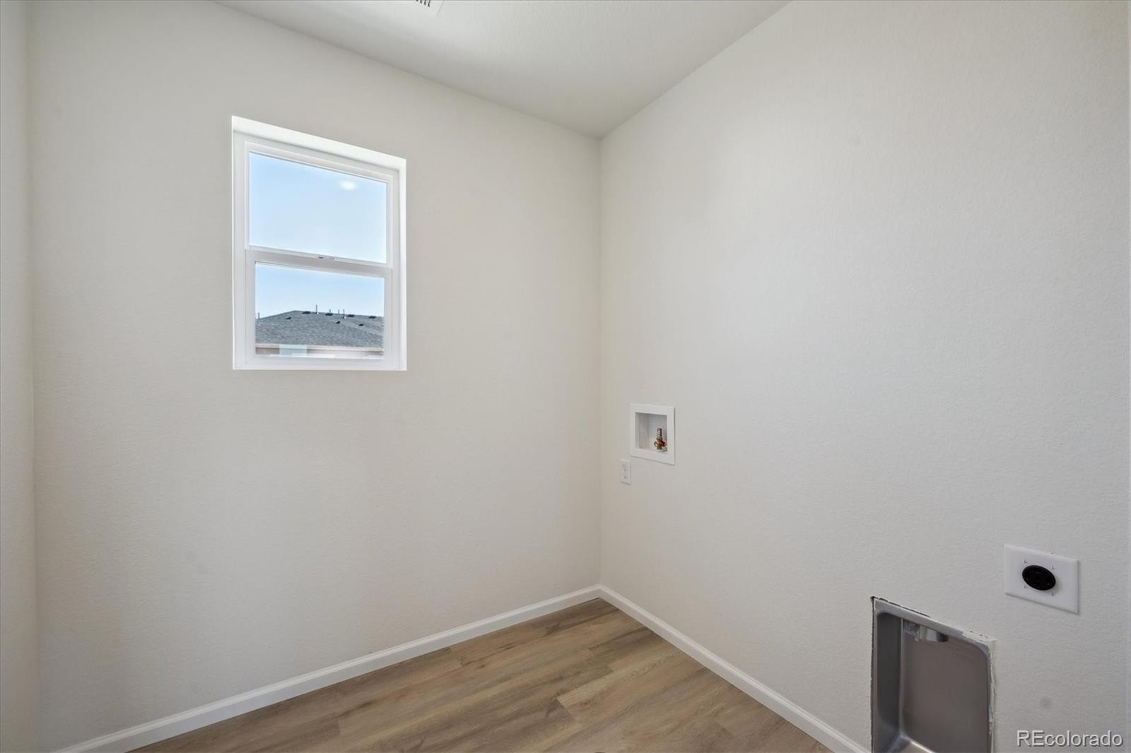 MLS Image #14 for 1318  sienna peak circle,erie, Colorado