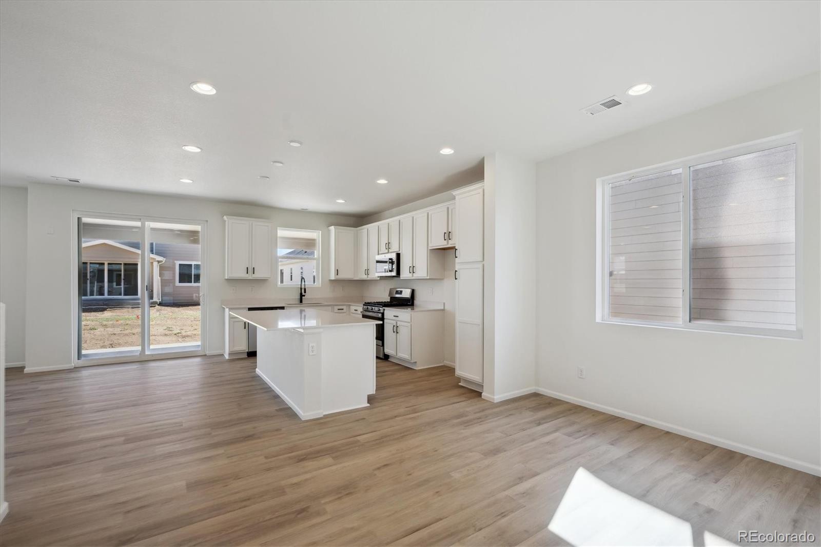 MLS Image #2 for 1318  sienna peak circle,erie, Colorado
