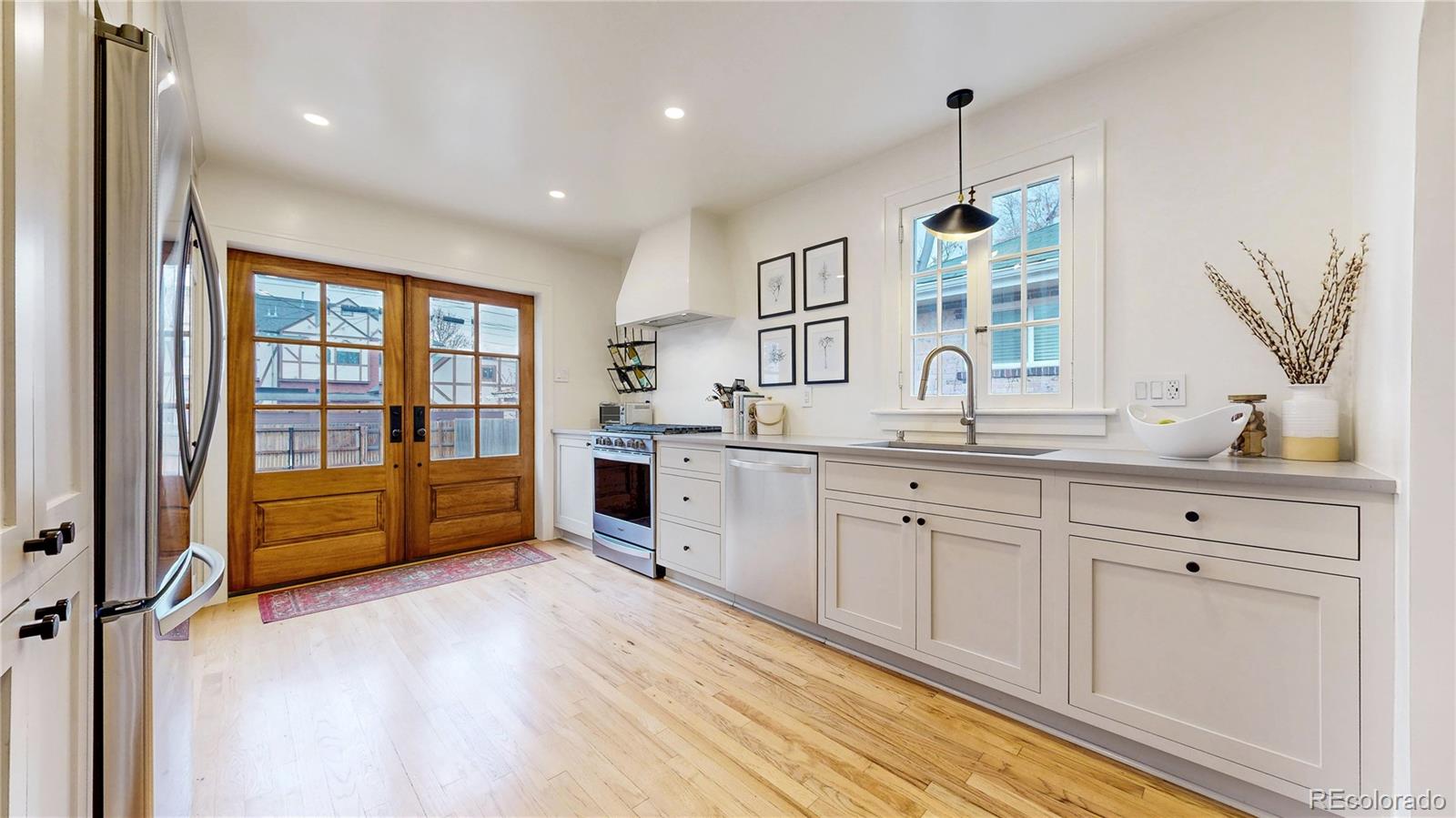 MLS Image #11 for 1582  fairfax street,denver, Colorado
