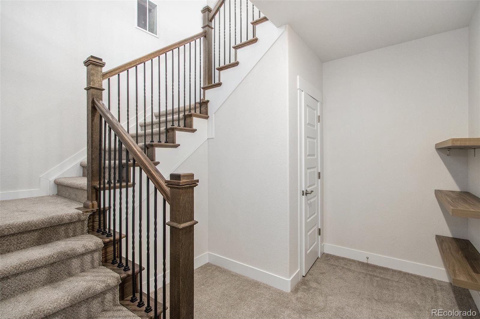 MLS Image #14 for 701  lene lane,berthoud, Colorado