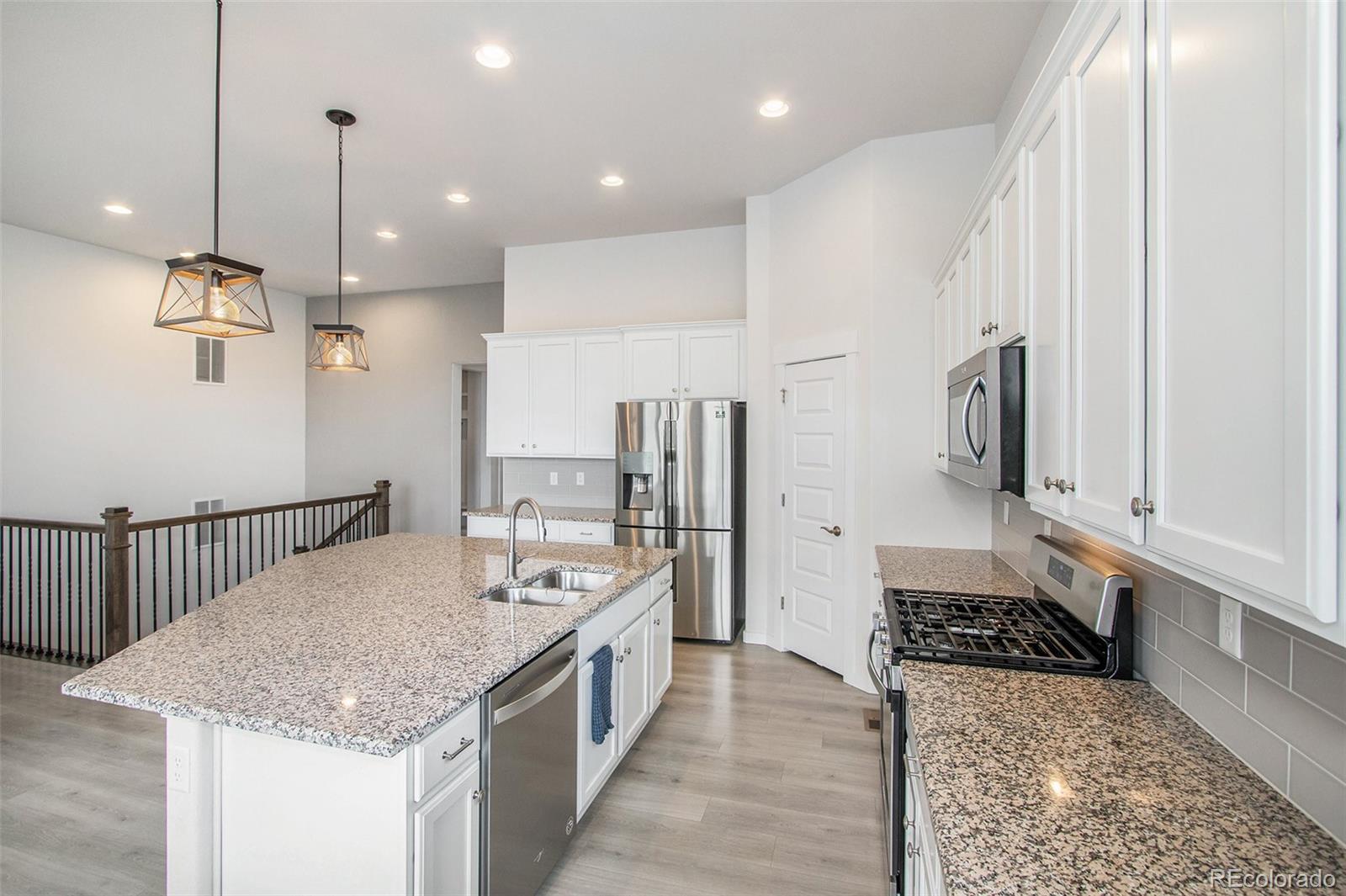 MLS Image #3 for 701  lene lane,berthoud, Colorado