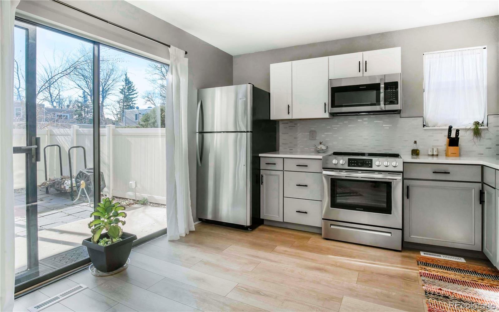 MLS Image #6 for 9605 e kansas circle,denver, Colorado