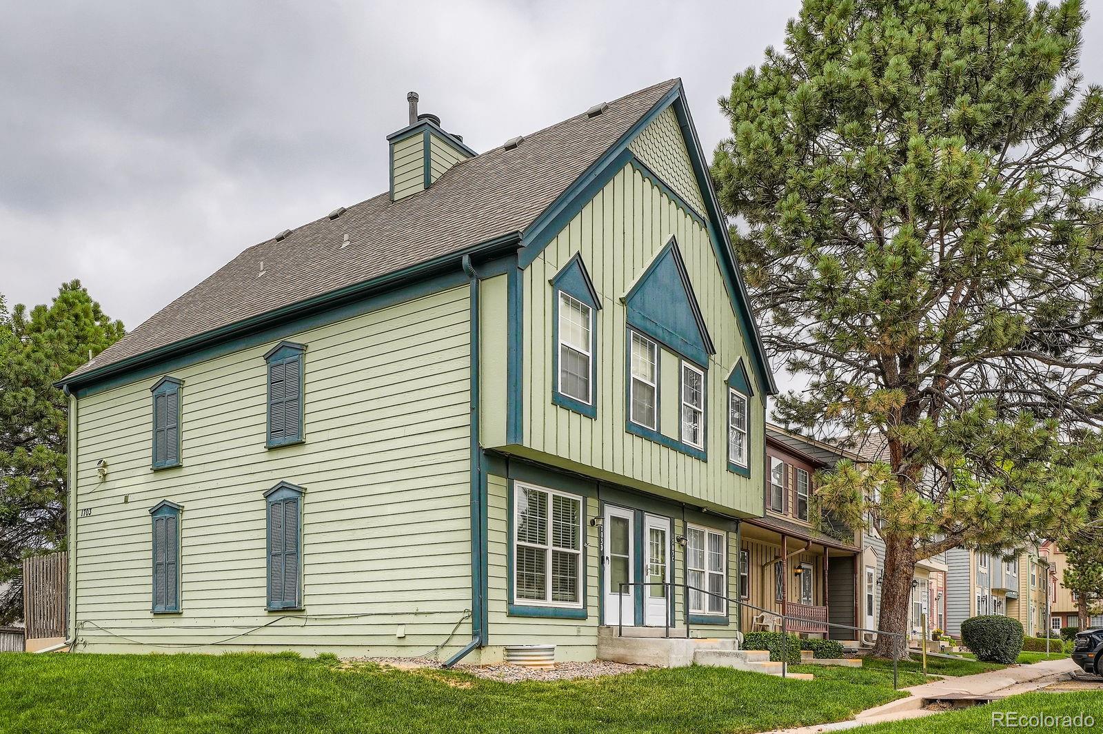 MLS Image #2 for 1703 s blackhawk way,aurora, Colorado