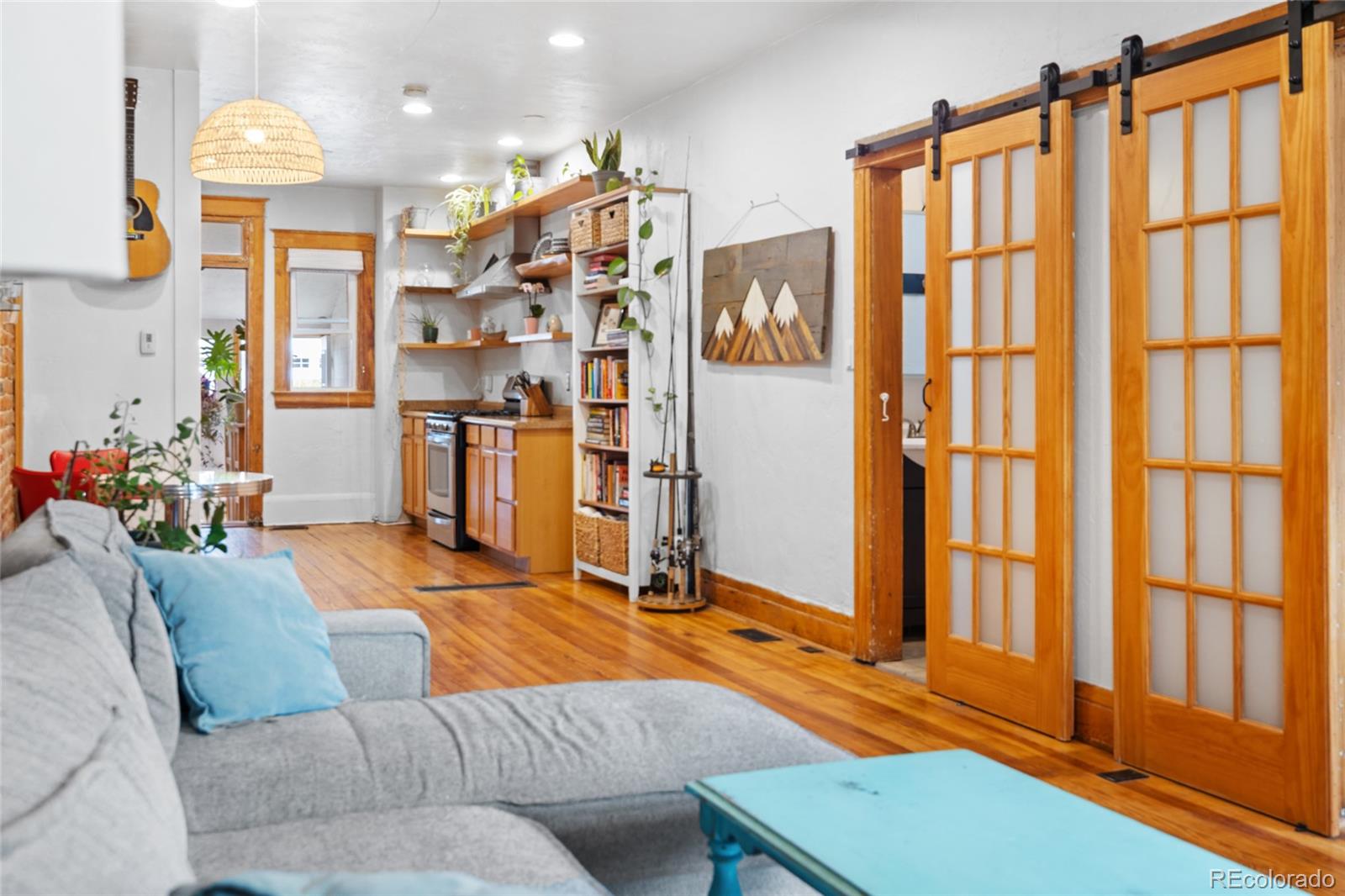 MLS Image #8 for 3034 n high street,denver, Colorado