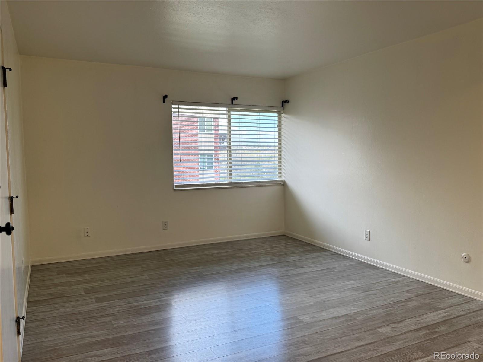MLS Image #13 for 3613 s sheridan boulevard,denver, Colorado