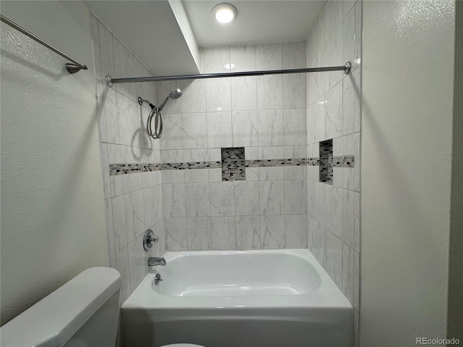 MLS Image #16 for 3613 s sheridan boulevard,denver, Colorado